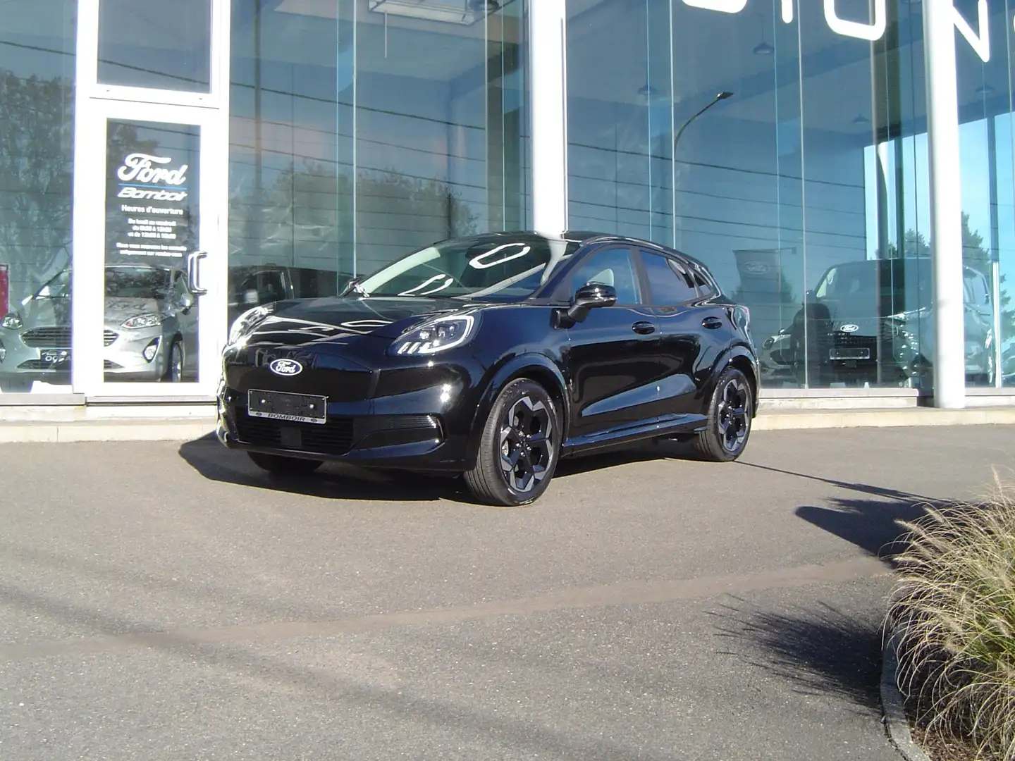 Ford Puma E-Puma 43.6 kWh FWD Gen-E Premium Zwart - 1