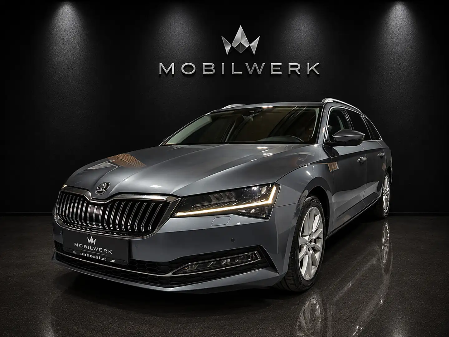 Skoda Superb Kombi 1,5 * Tolle Ausstattung * Grau - 1
