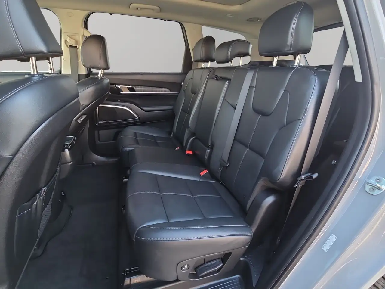 Kia Telluride снимка Kia Telluride