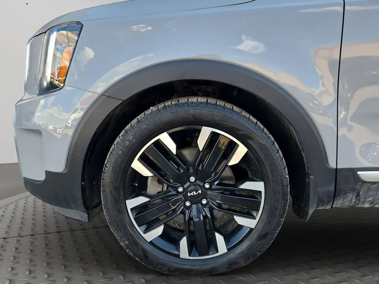 Kia Telluride снимка Kia Telluride