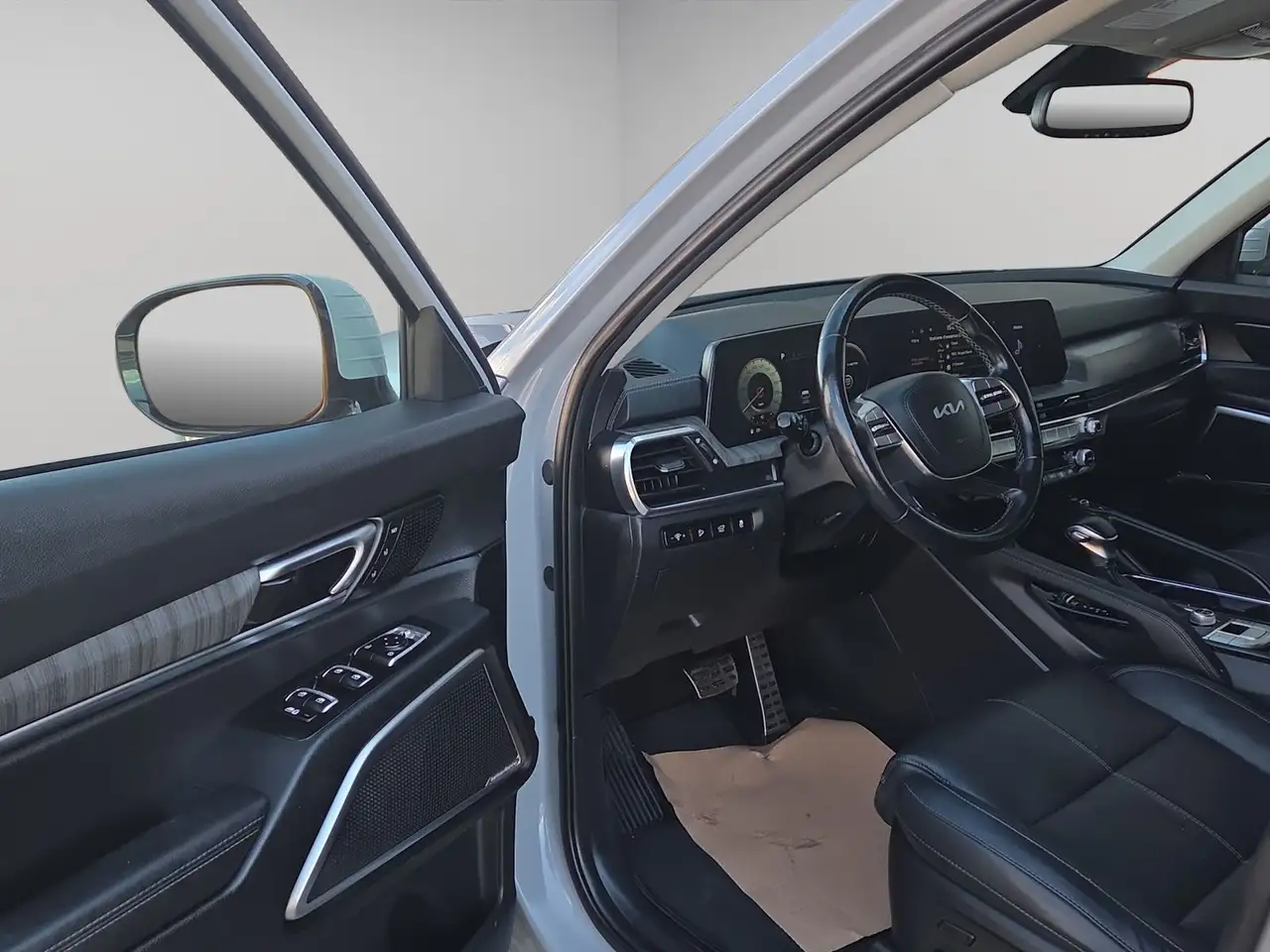 Kia Telluride снимка Kia Telluride