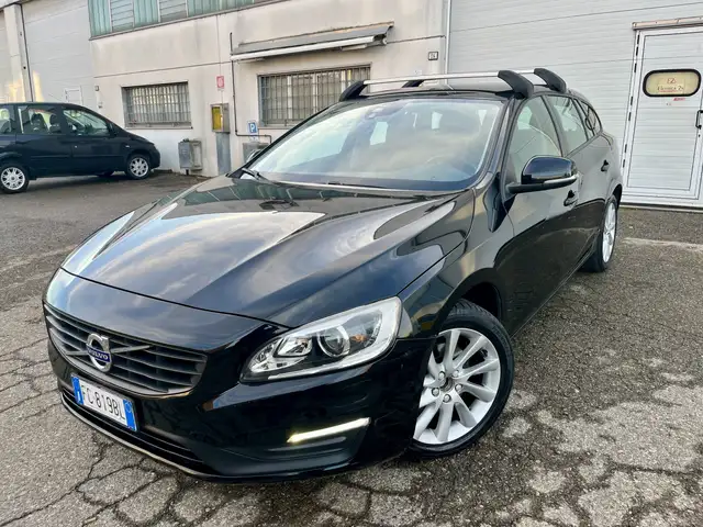 Volvo V60 2.0 d2 Euro6 Cinghia E Tagliando Appena Fatti