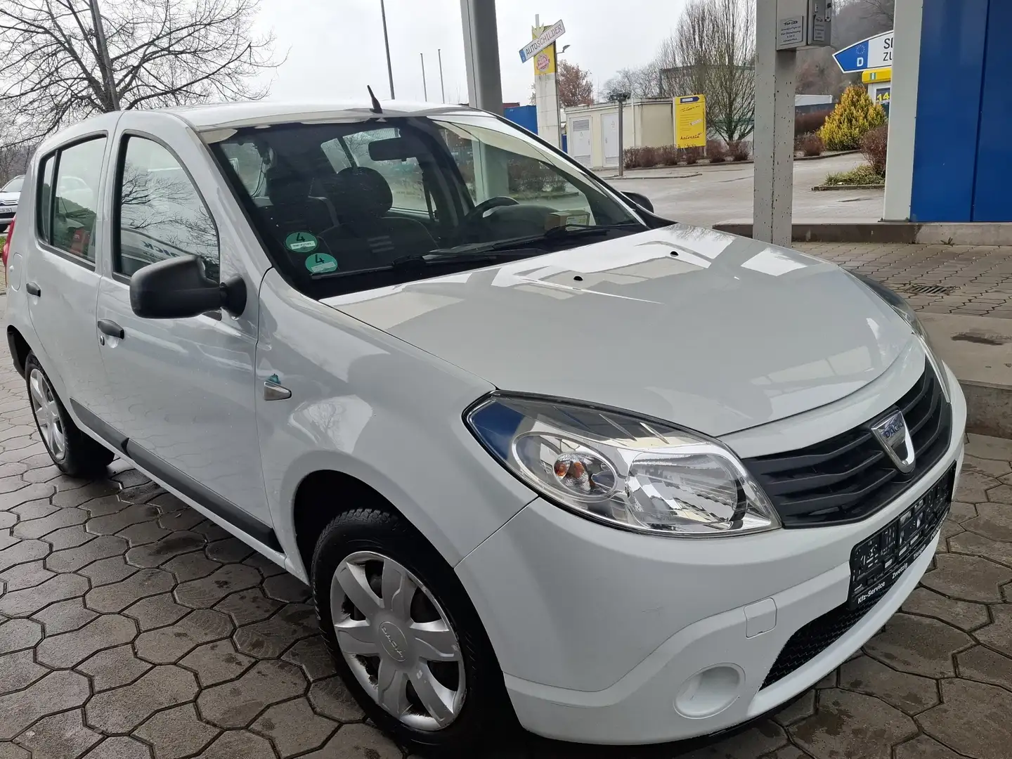 Dacia Sandero Sandero 1.2 16V,75PS, beim Kauf TÜV neu. VHB - 1