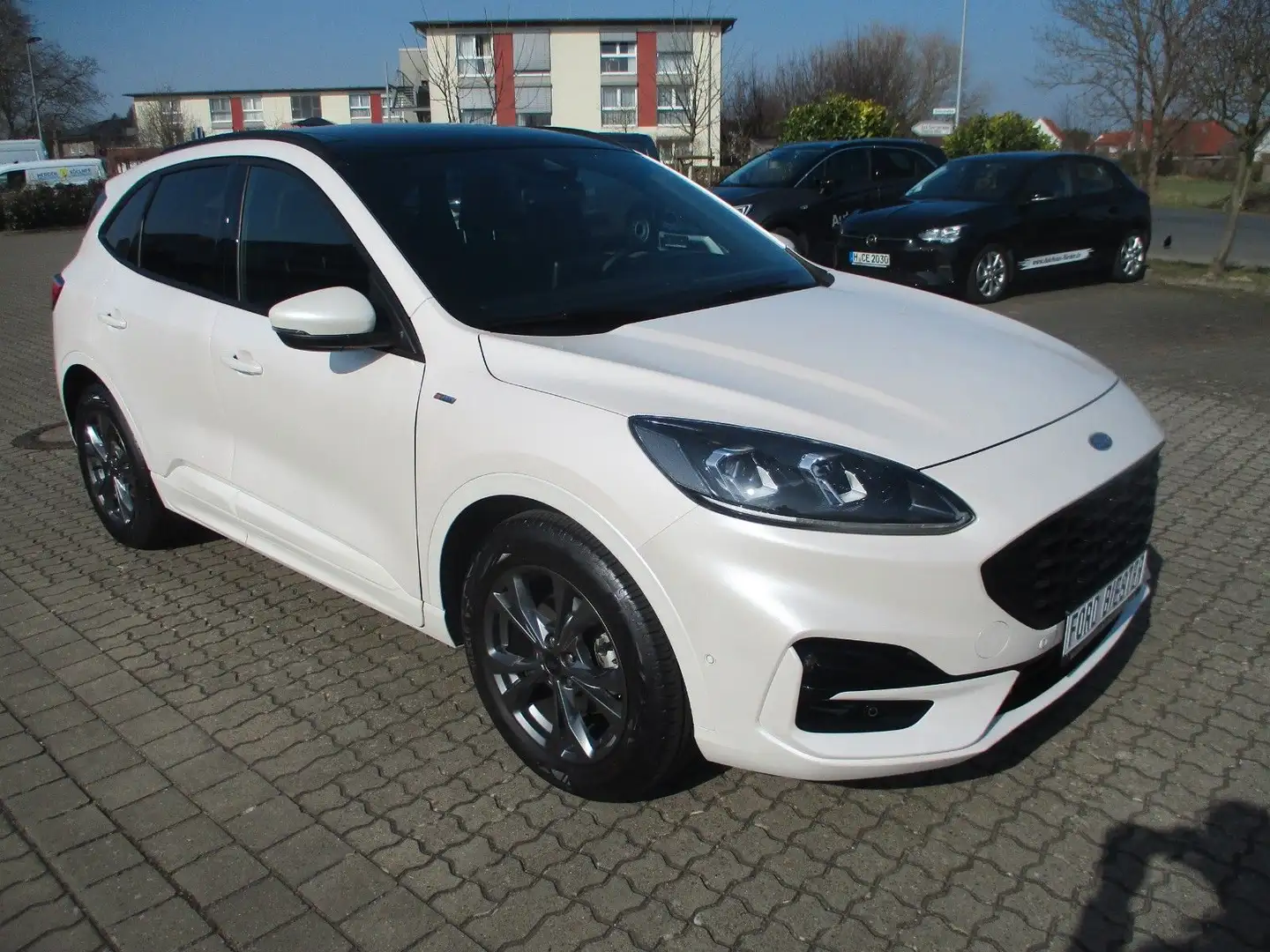 Ford Kuga ST-Line X  LED+Pano+ACC+Navi+18" Bianco - 2