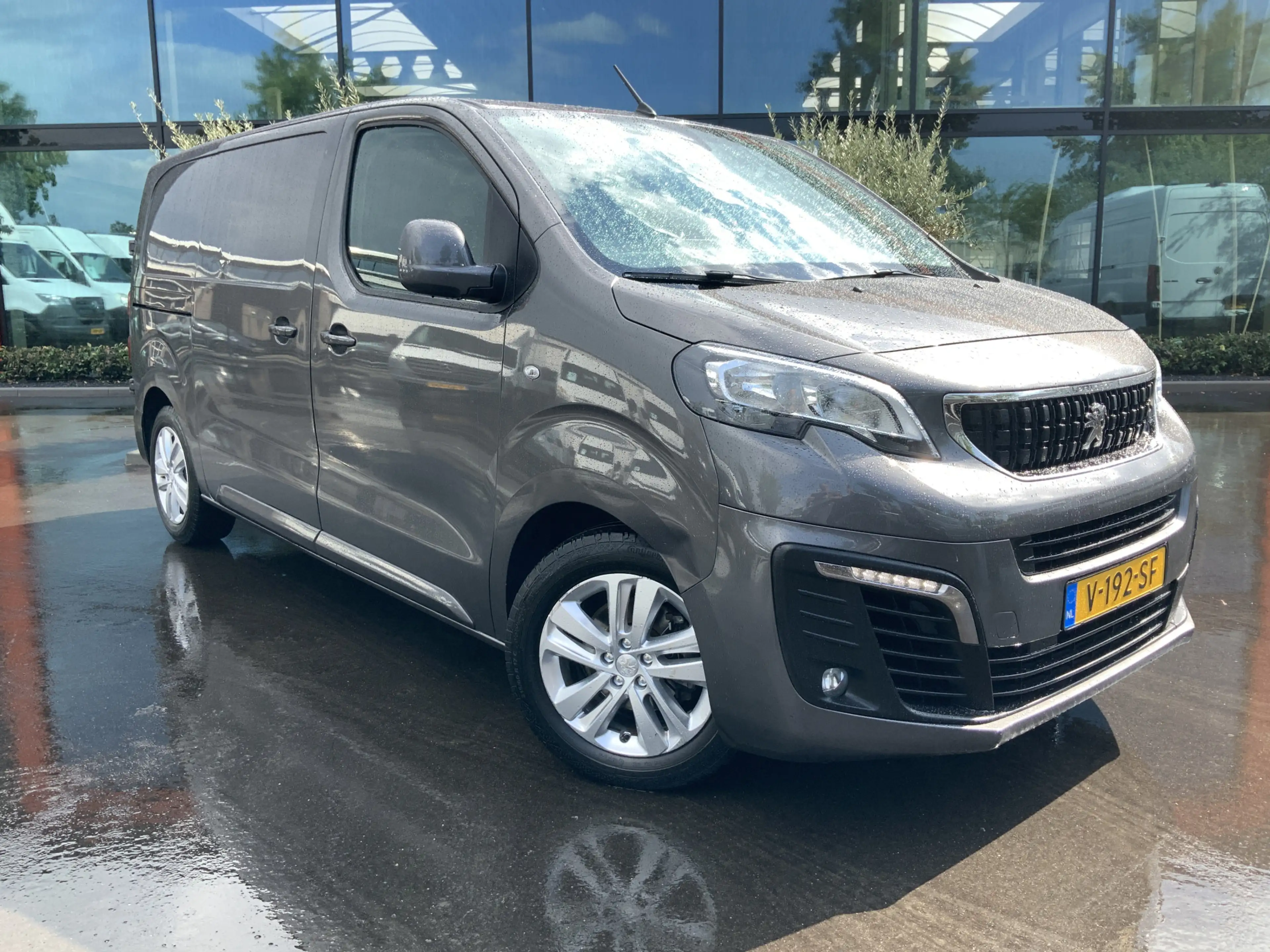 Peugeot Expert 227S 2.0 BlueHDI 180 Premium Pack Automaat Airco C — photo 12