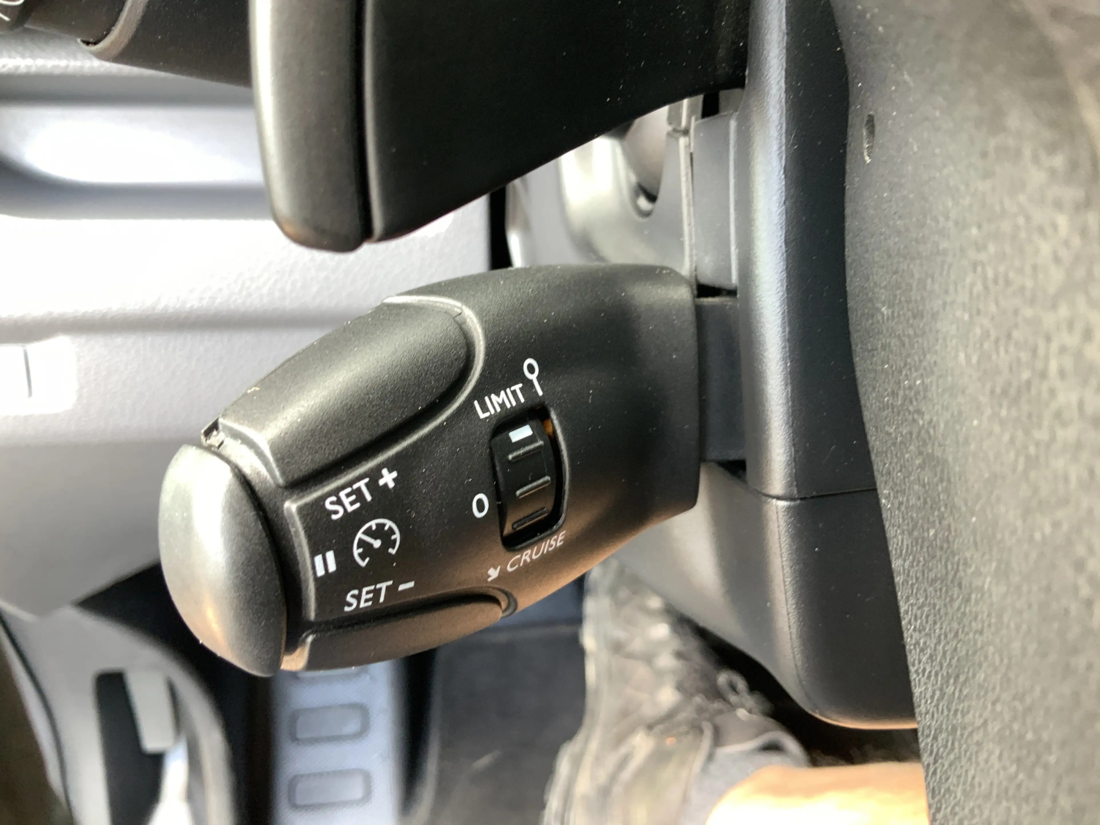 Peugeot Expert 227S 2.0 BlueHDI 180 Premium Pack Automaat Airco C — photo 6
