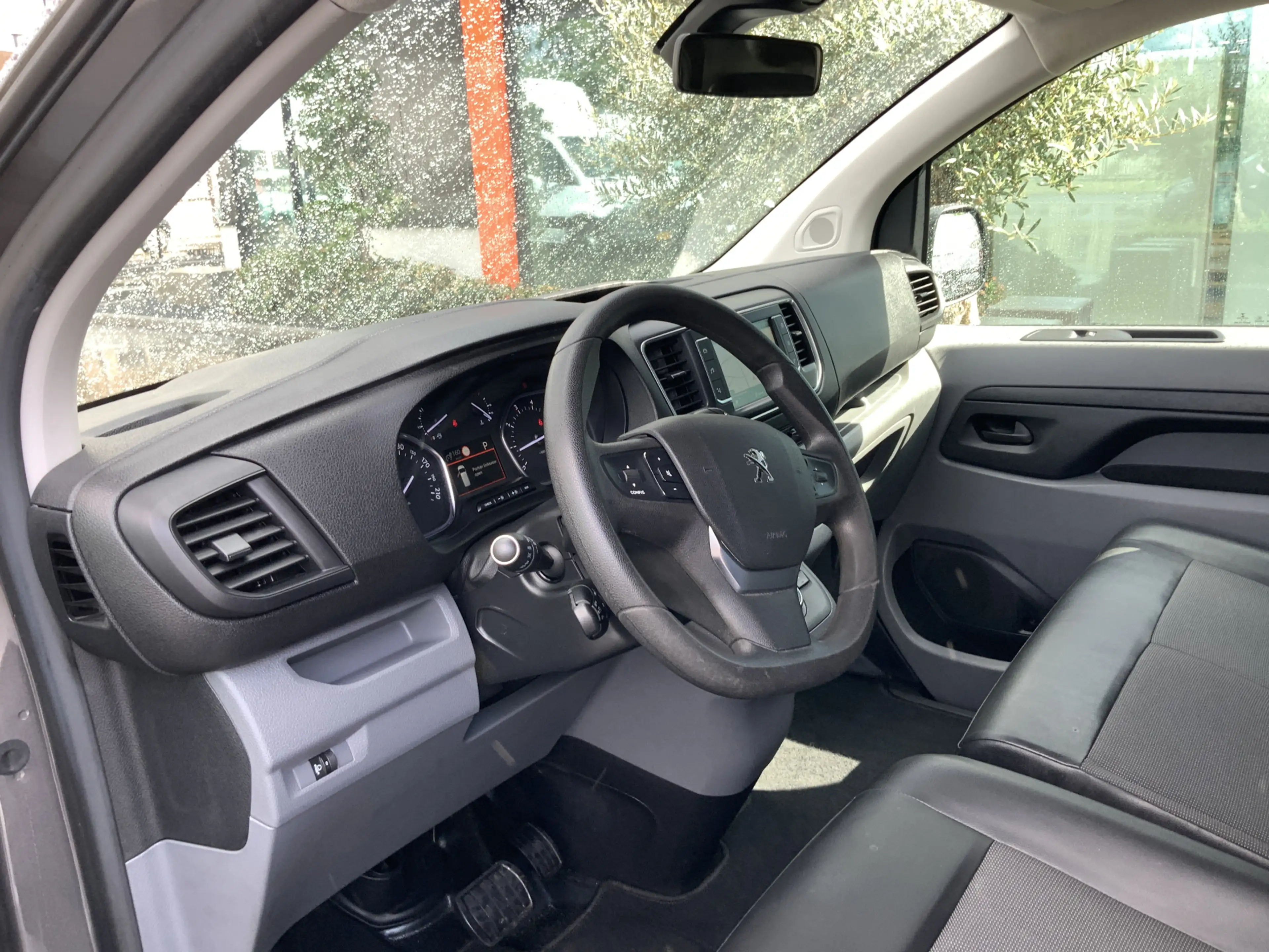 Peugeot Expert 227S 2.0 BlueHDI 180 Premium Pack Automaat Airco C — photo 9
