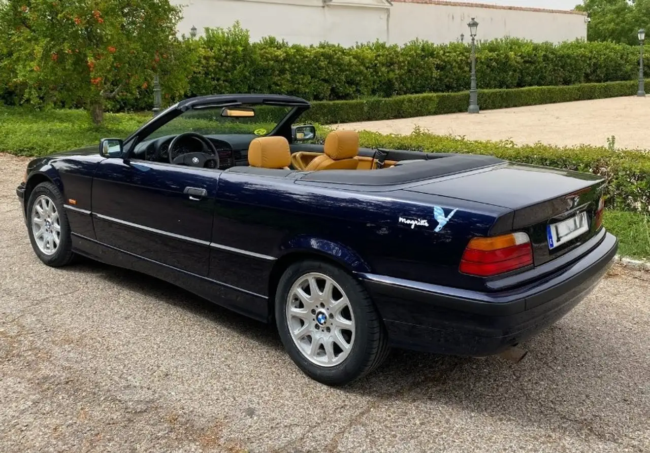 BMW 320i Cabriolet SE SE, foto 2