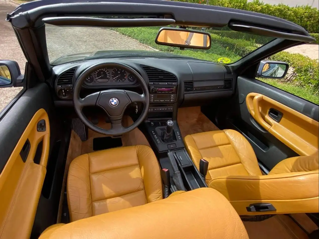 BMW 320i Cabriolet SE SE, foto 4