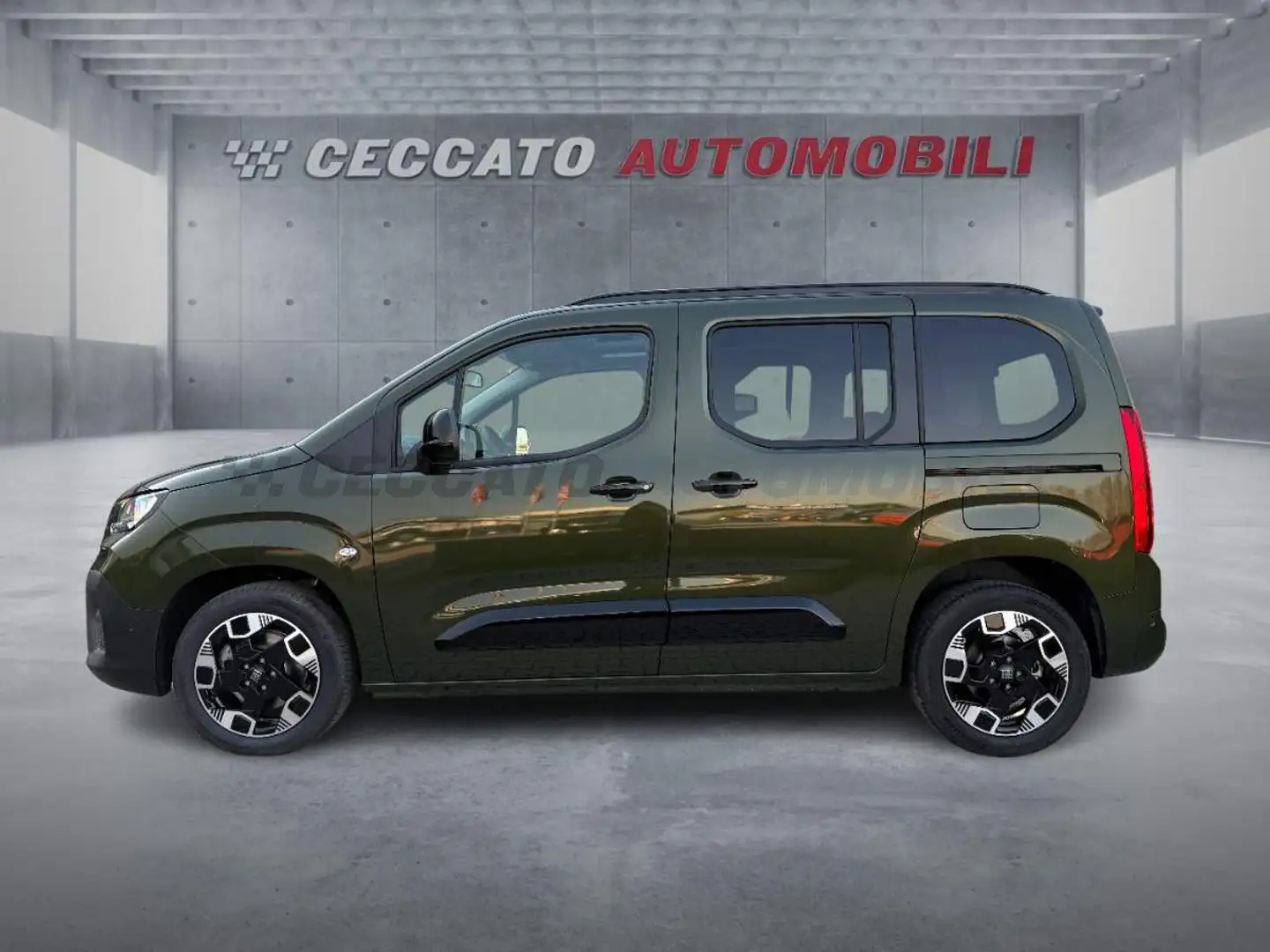 Fiat Doblo Doblo Passo Corto 1.5 d Doblo 100cv Verde - 2
