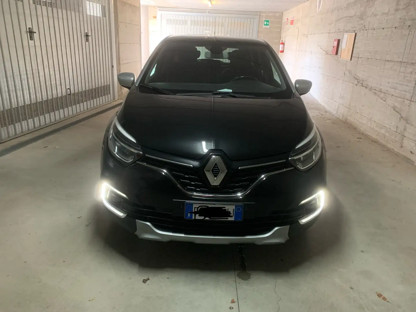 Renault Captur 0.9 tce sport - 1