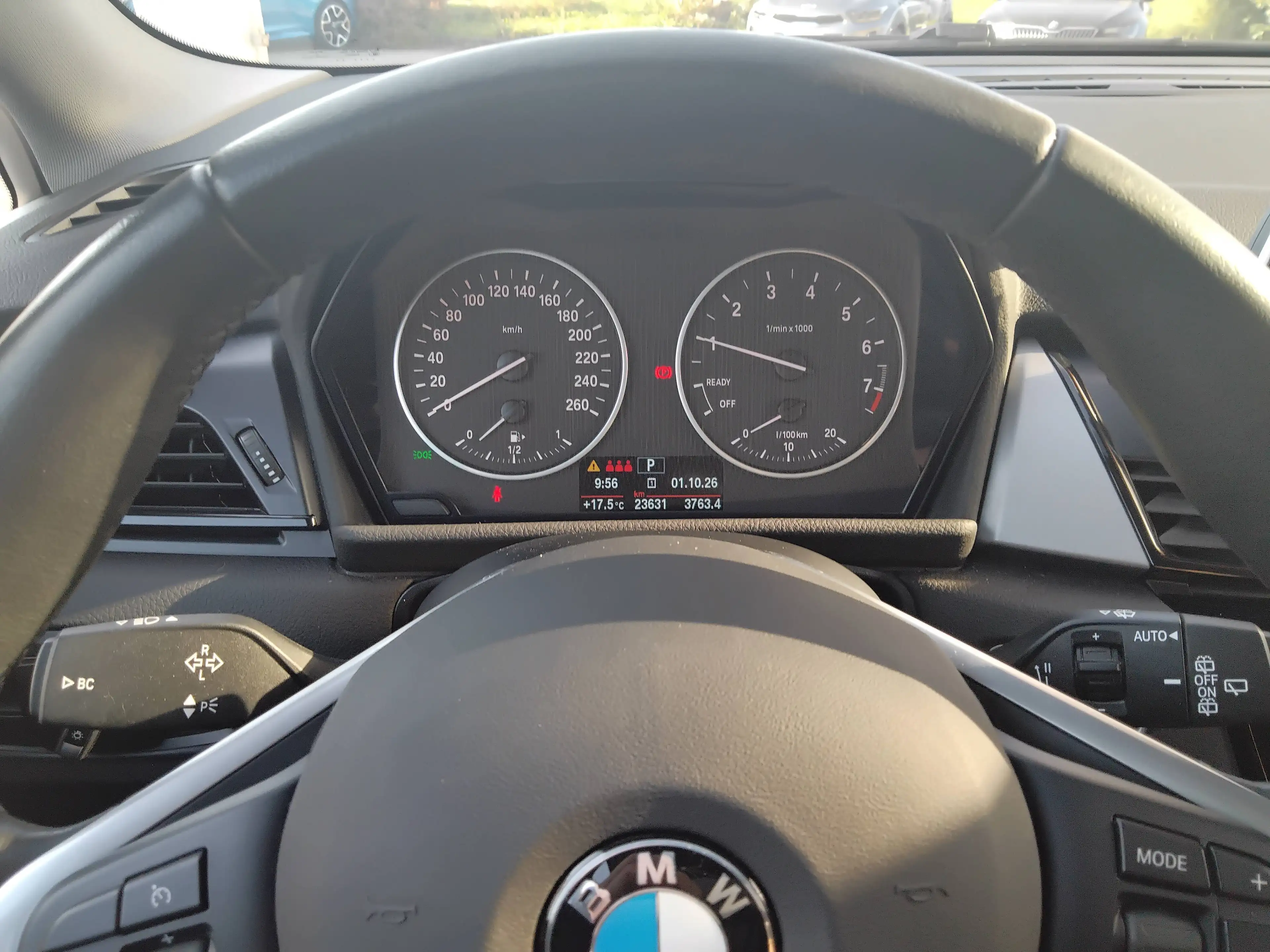 BMW 225 225 i xDrive Advantage — photo 2