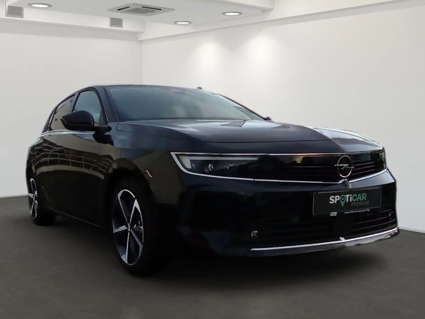 Opel Astra 1.2 Turbo Elegance - 2