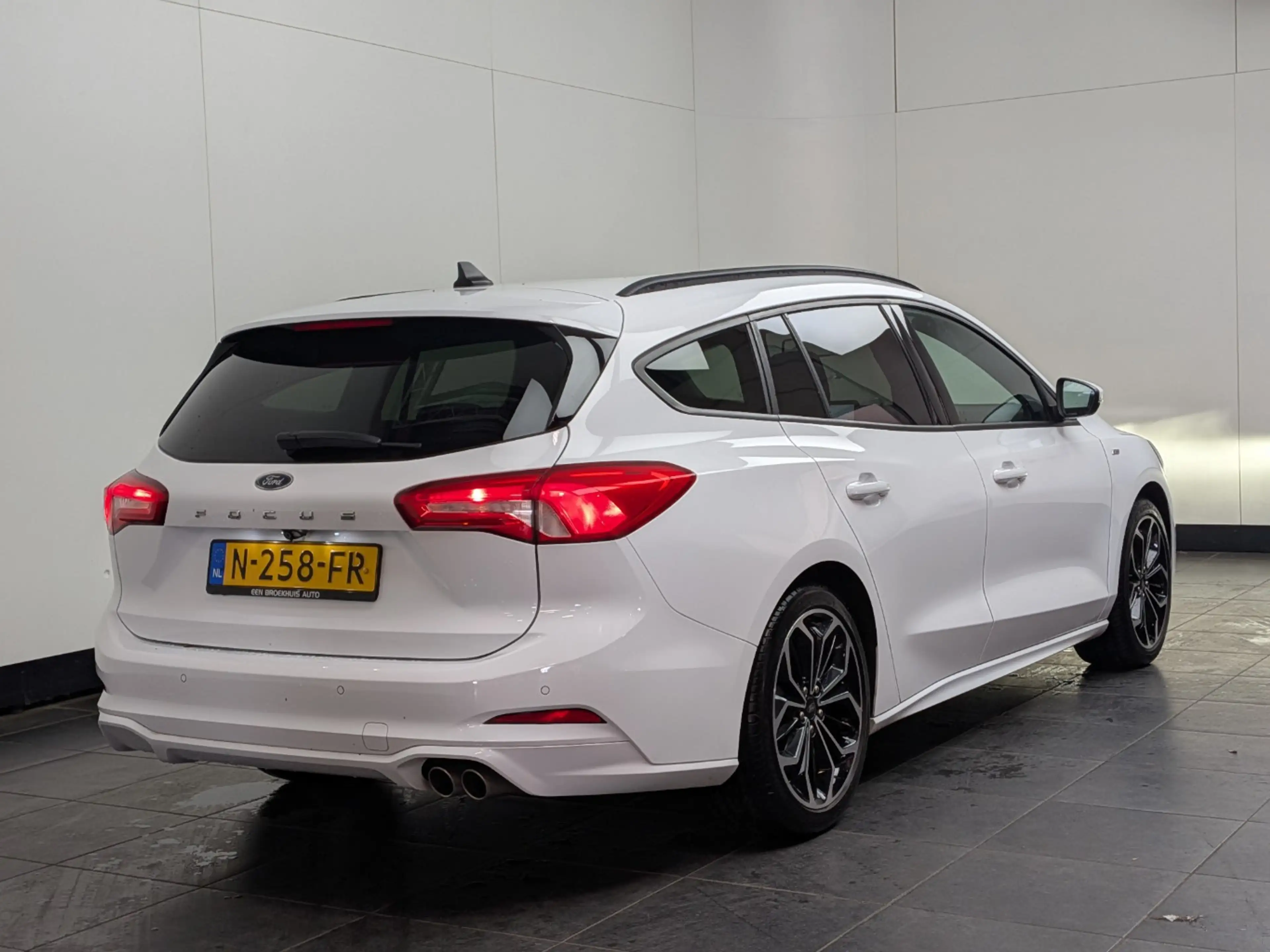 Ford Focus Wagon 1.0 EcoBoost ST Line Business | Stoel- Stuur — photo 4