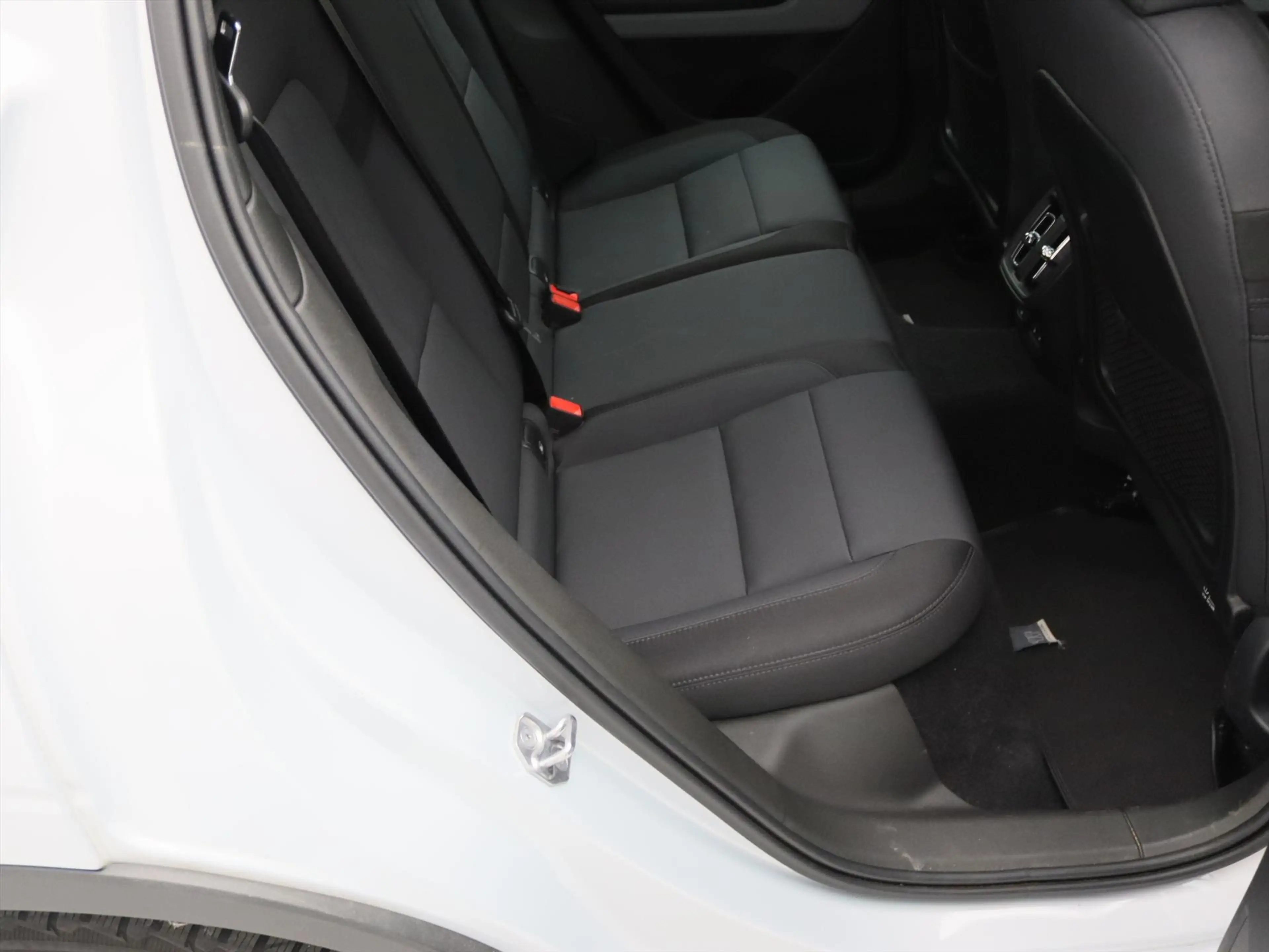 Polestar 2 Long Range Dual Motor 408PK 78kWh 91% SOH [ TREKHA — photo 14