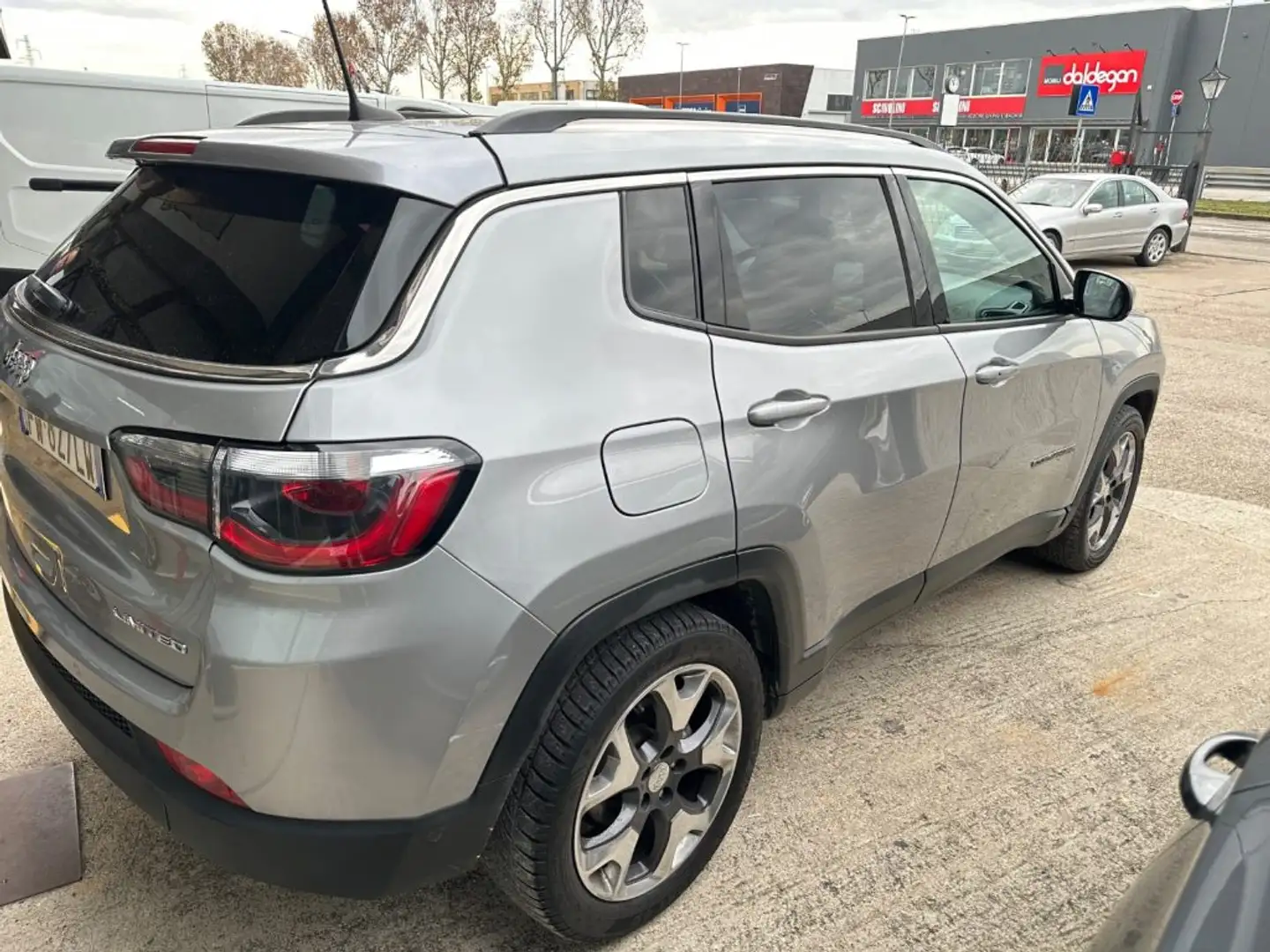 Jeep Compass 1.6 Multijet II 2WD Limited Gris - 2