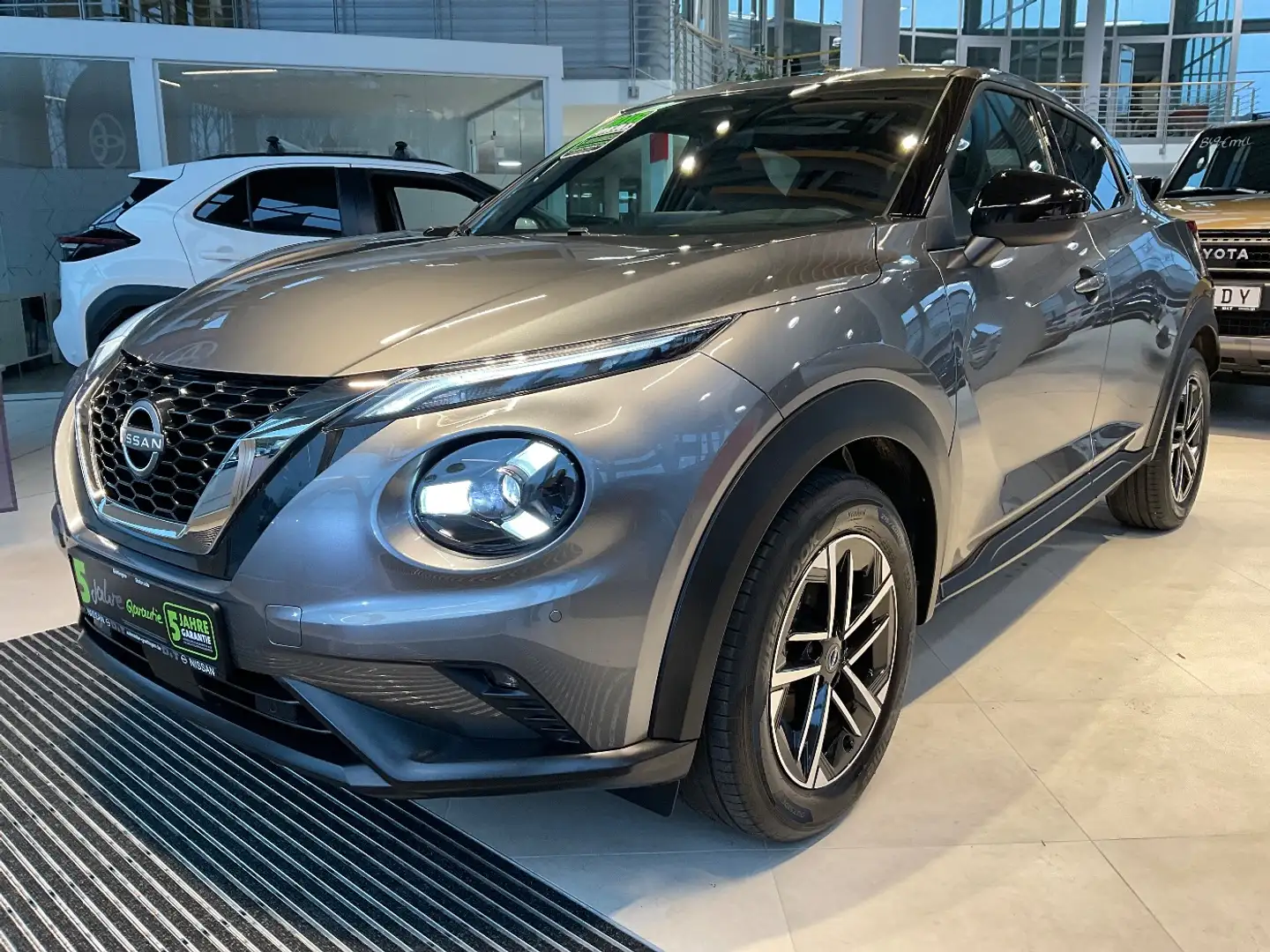 Nissan Juke 1.0 DIG-T N-Connecta LED+SHZ+Winterp.+Kam. - 2
