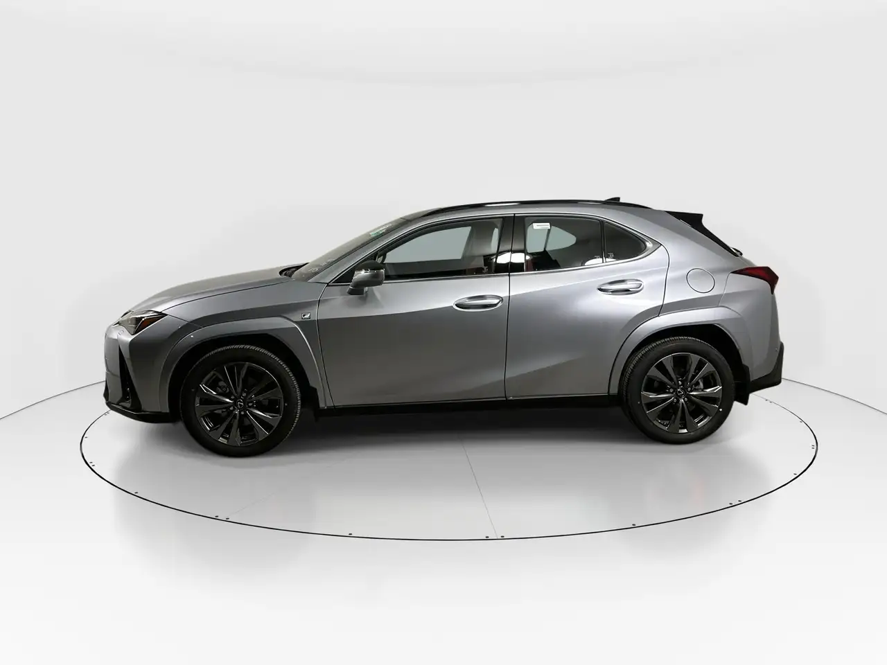 Lexus UX 300h снимка Lexus UX 300h