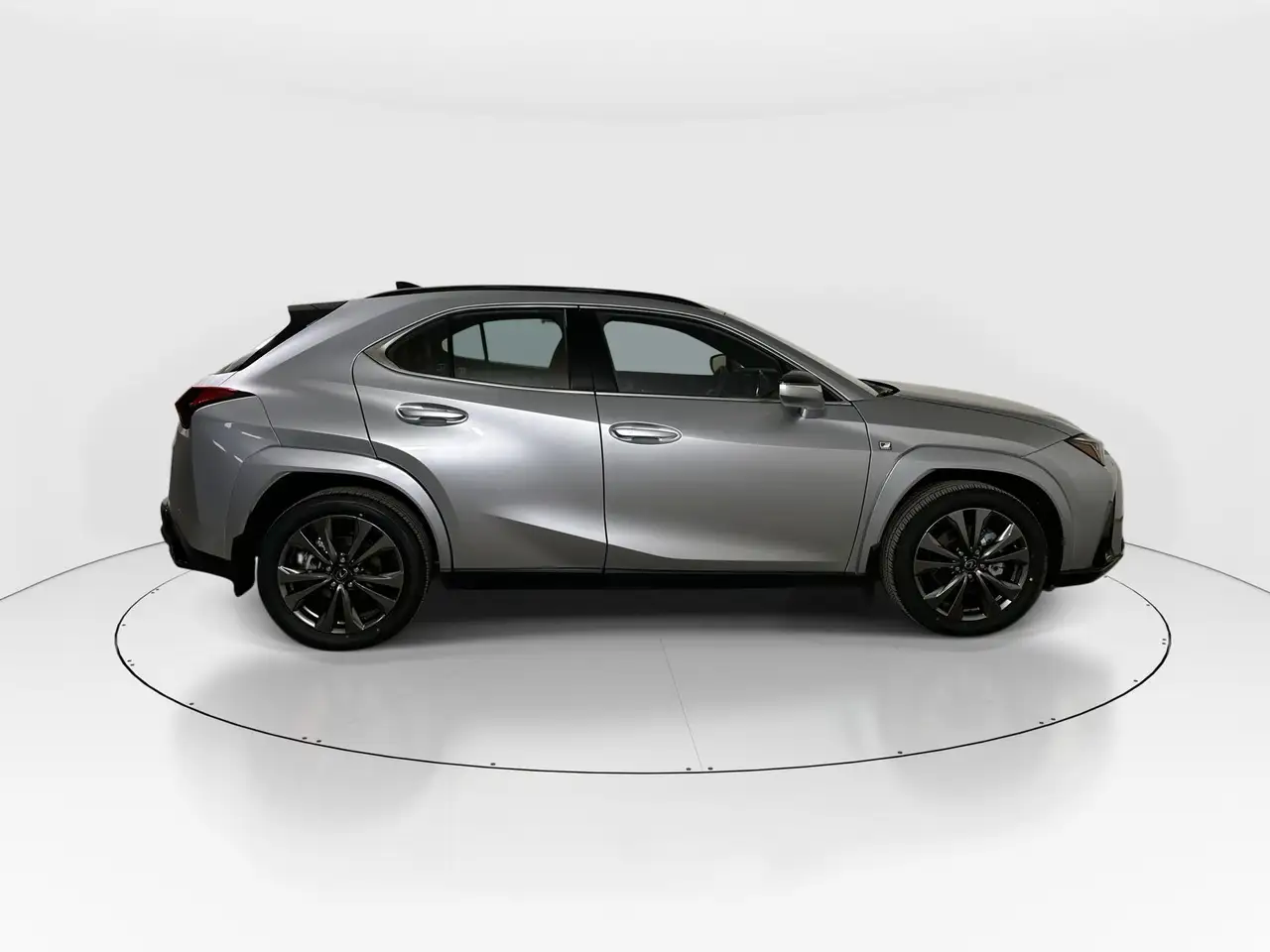 Lexus UX 300h снимка Lexus UX 300h