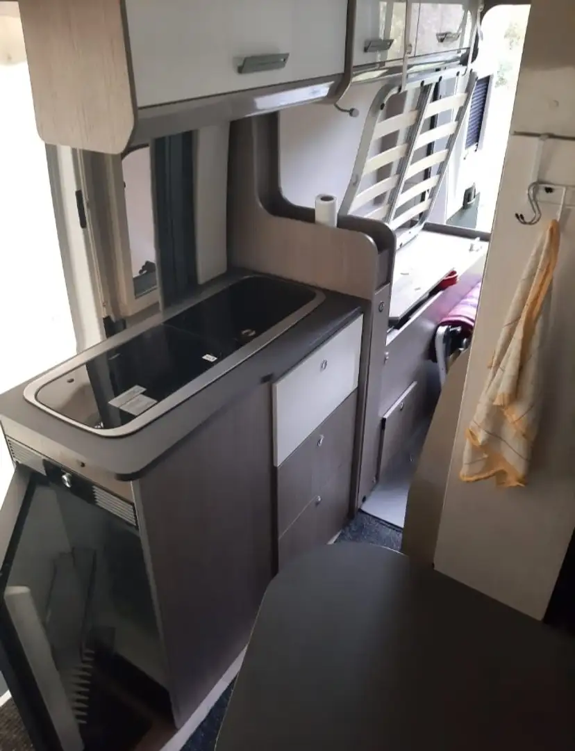 Caravans-Wohnm Chausson Kastenwagen 592 Vip Weiß - 2