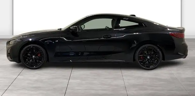 BMW 4 Series view 4