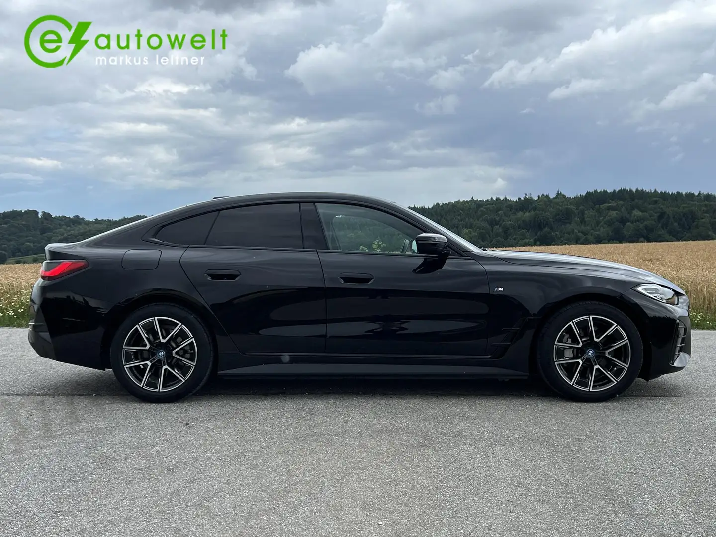 BMW i4 eDrive35 M Sport AHK ACC Glasdach Memory Komfortz. Schwarz - 2