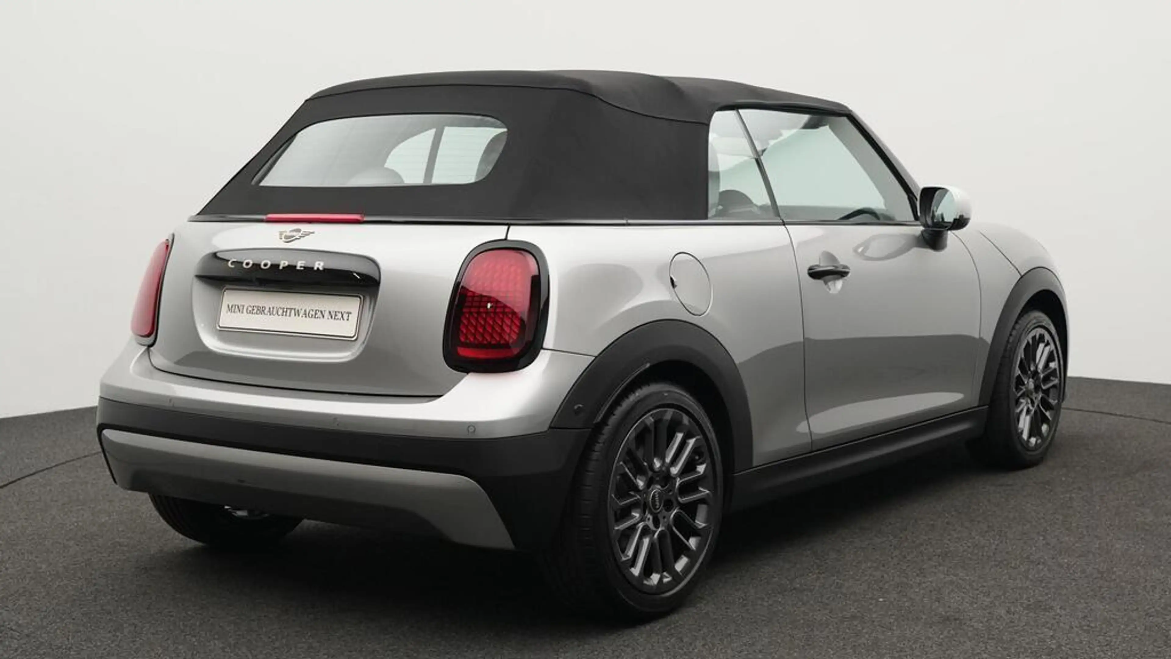MINI Cooper C Cabrio Classic Trim — photo 4