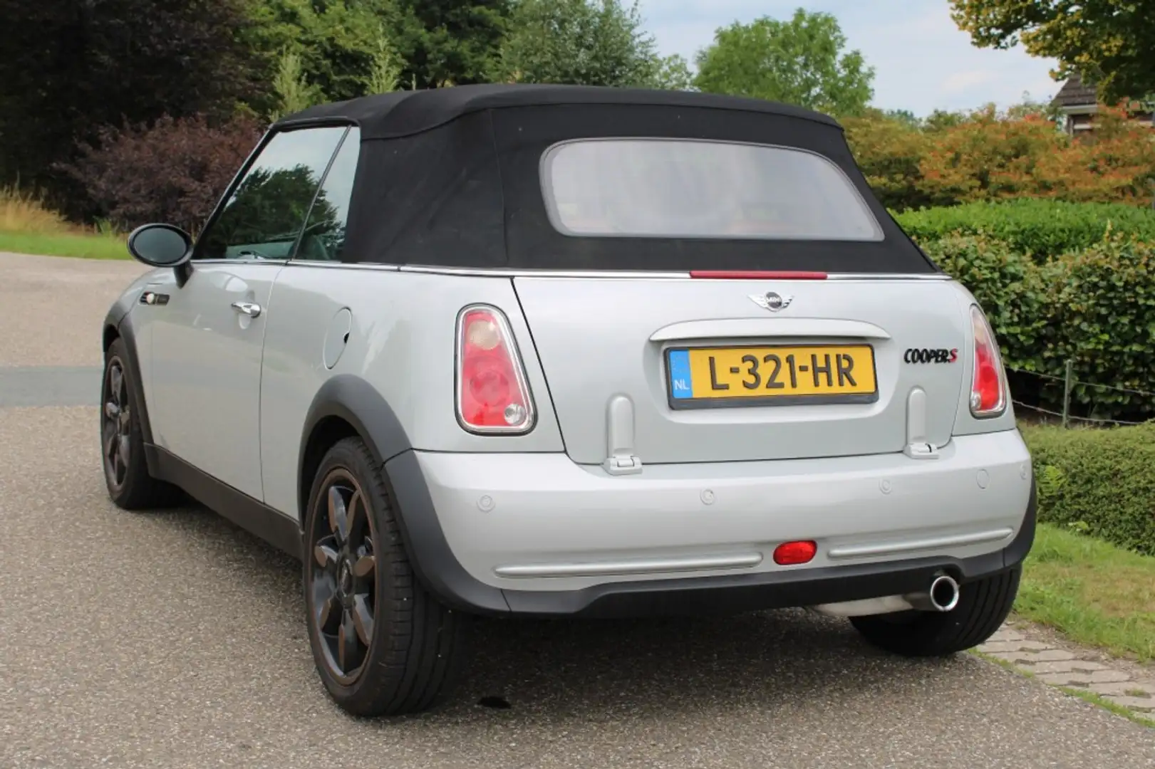 MINI 1.6 115pk  Cooper Sidewalk ECC/cruise/leer/PDC/17 Wit - 2