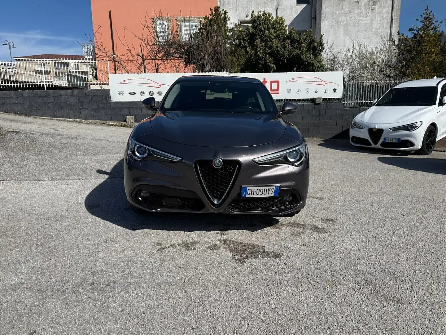 Alfa Romeo Stelvio 2.2 Turbodiesel 160 CV AT8 RWD Business Grau - 2