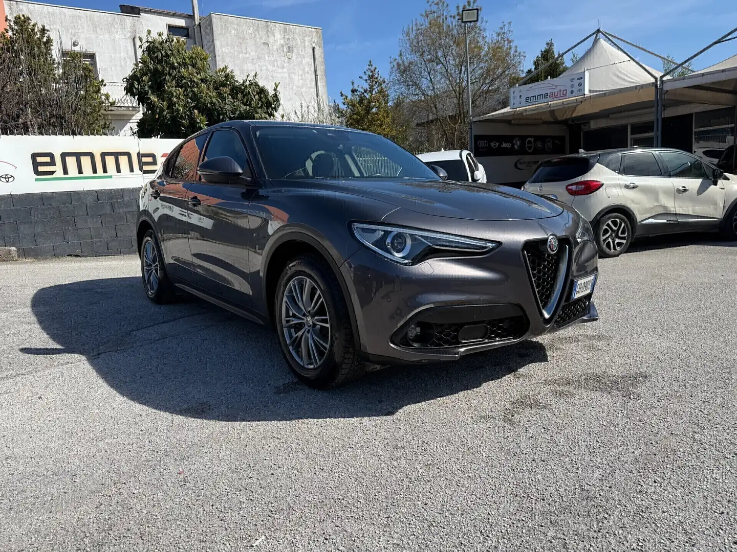 Alfa Romeo Stelvio 2.2 Turbodiesel 160 CV AT8 RWD Business Grau - 1