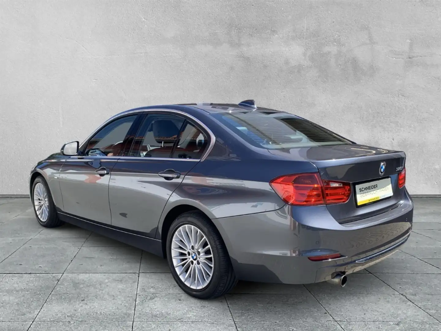 BMW 320 i Limousine SHZ+KLIMA+PDC+TEMPOMAT+KLIMA+DAB Grau - 2