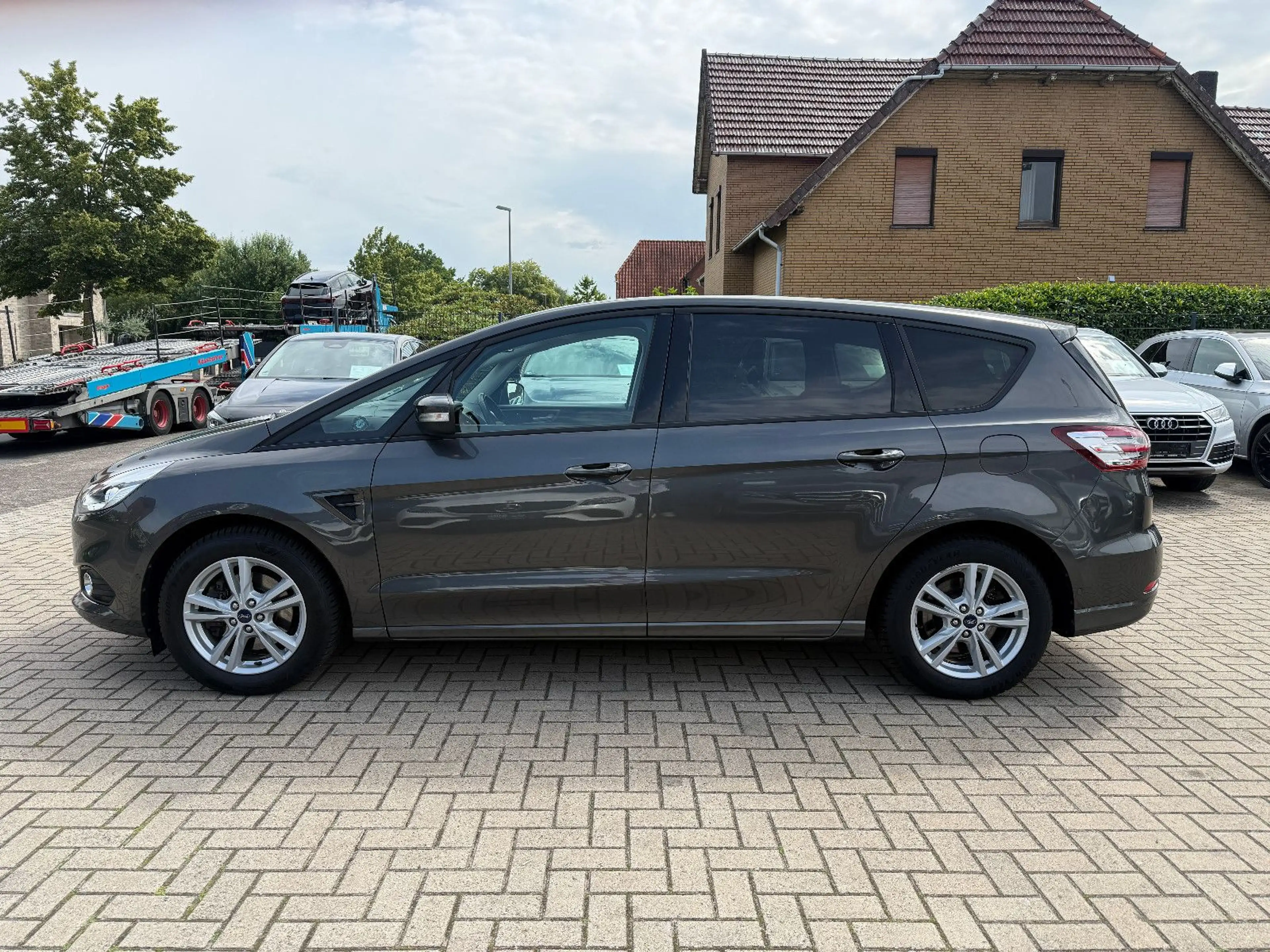 Ford S-Max 7 Sitzer ,AHK, Kamera, TÜV neu, Scheckh. — photo 2