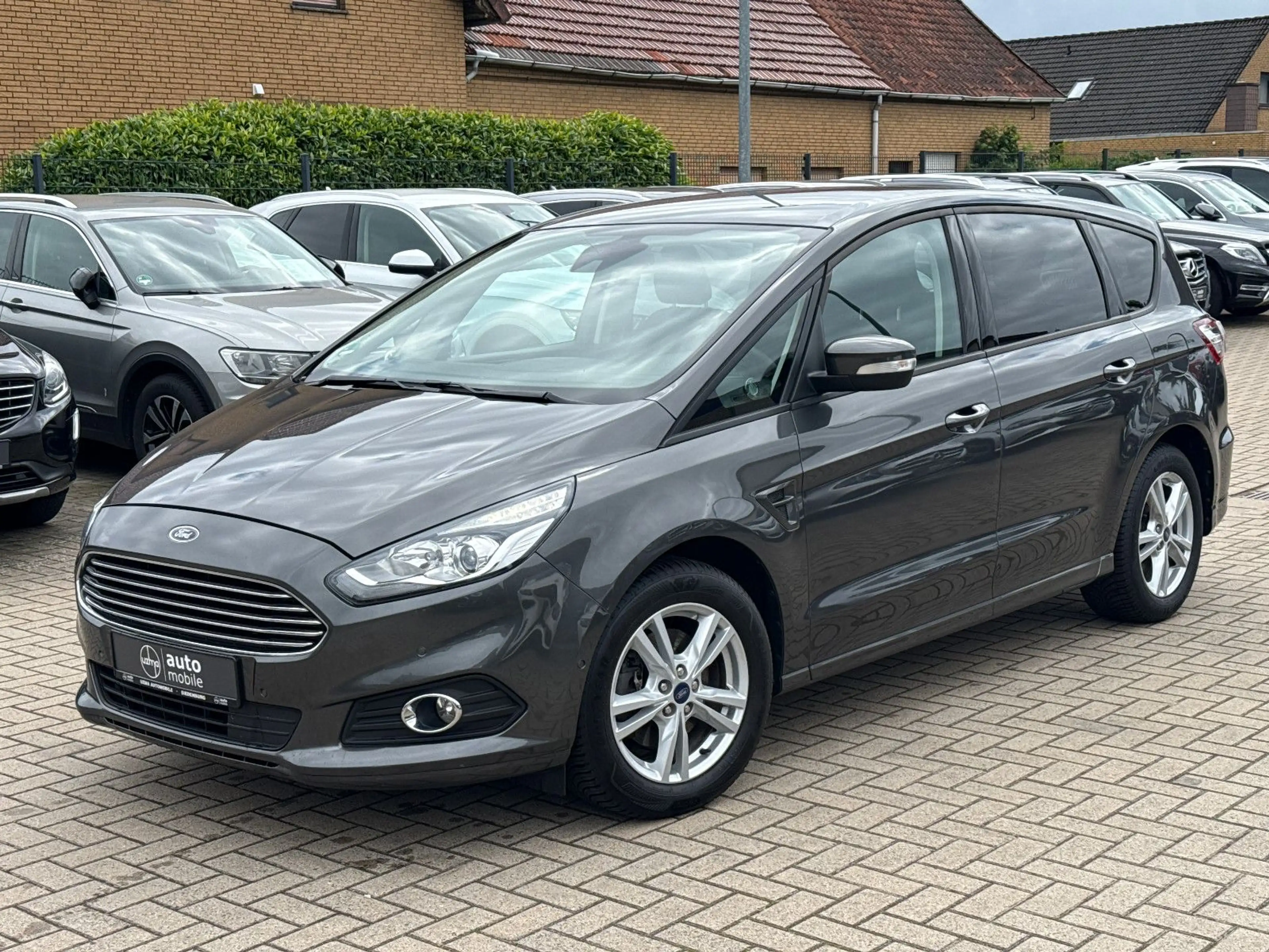Ford S-Max 7 Sitzer ,AHK, Kamera, TÜV neu, Scheckh.