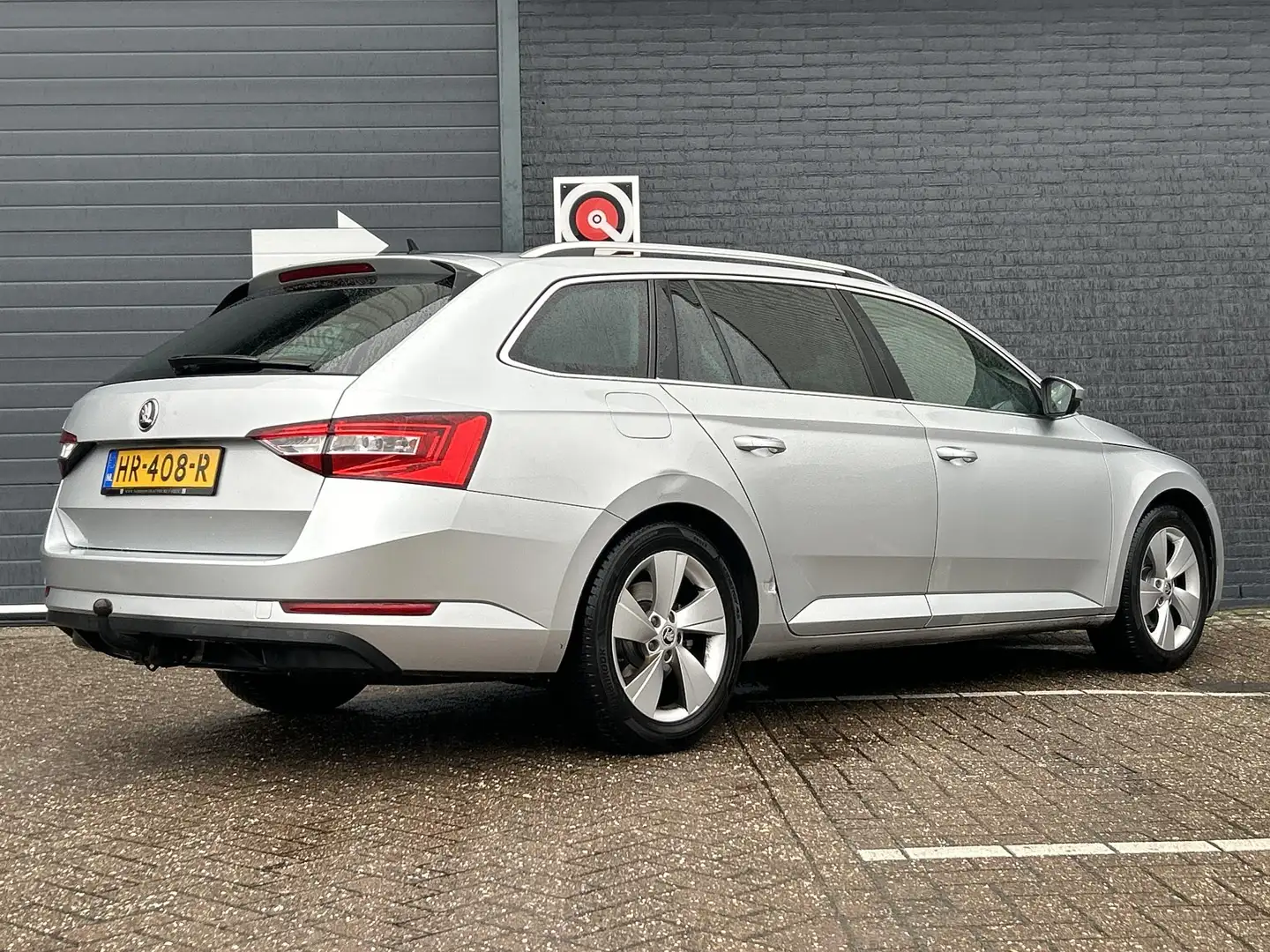 Skoda Superb Combi 1.6 TDI Ambition Business | Climate | Cruise Grijs - 2