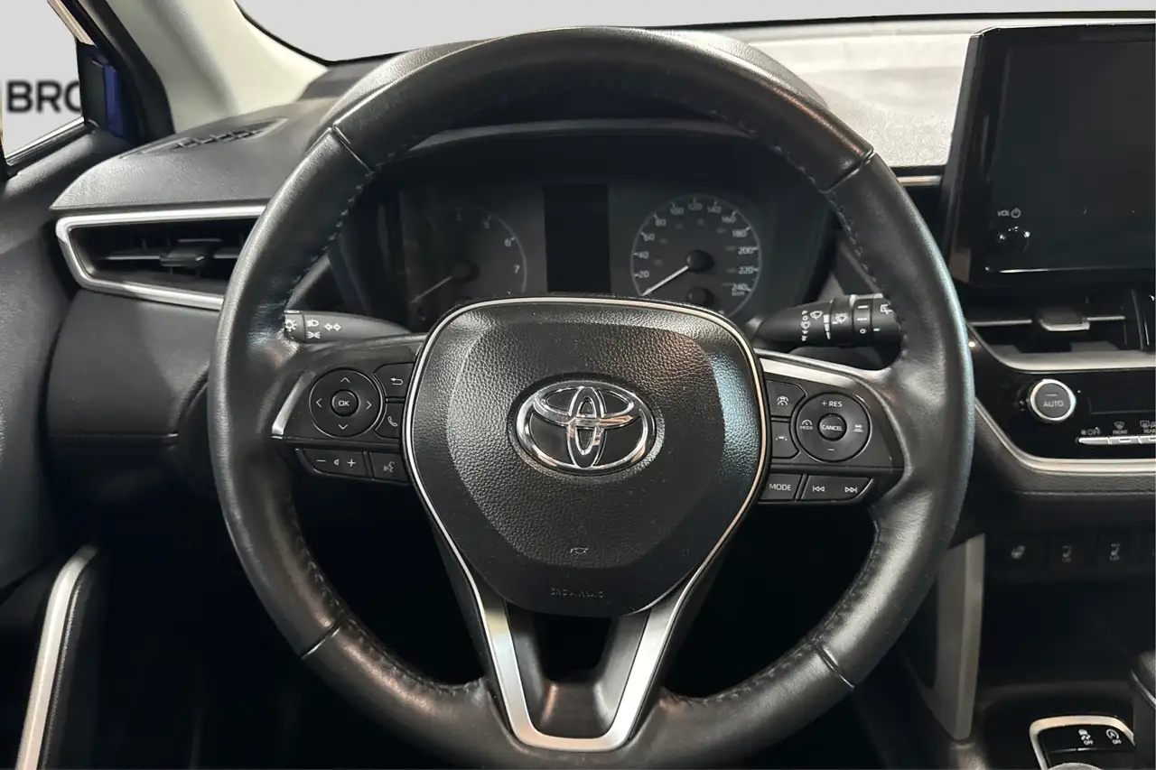 Toyota Corolla Cross снимка Toyota Corolla Cross