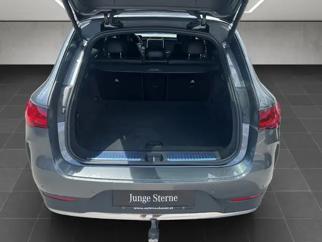 Mercedes-Benz EQE SUV EQE 350 4MATIC SUV Österreich-Edition KeyGo PTS Ansicht 8