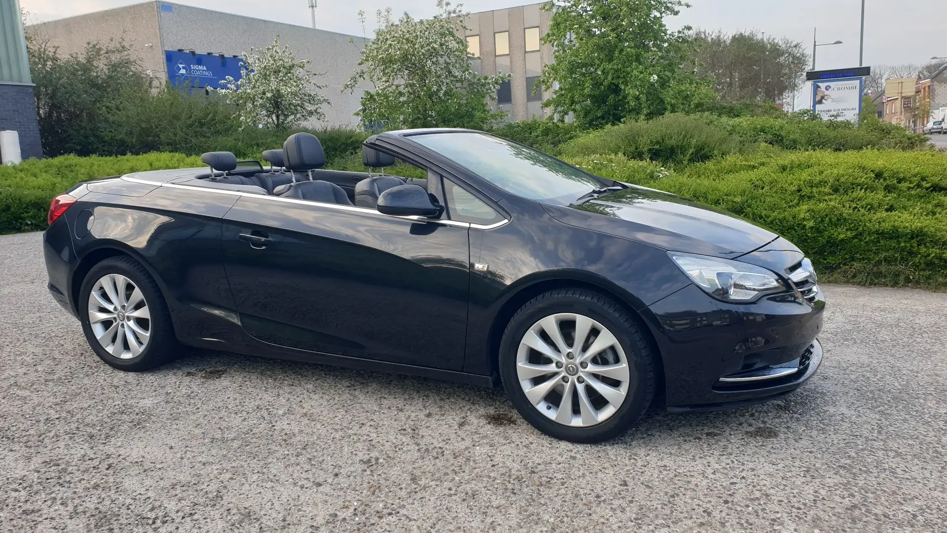 Opel Cascada 1.4 Turbo innovation Zwart - 2