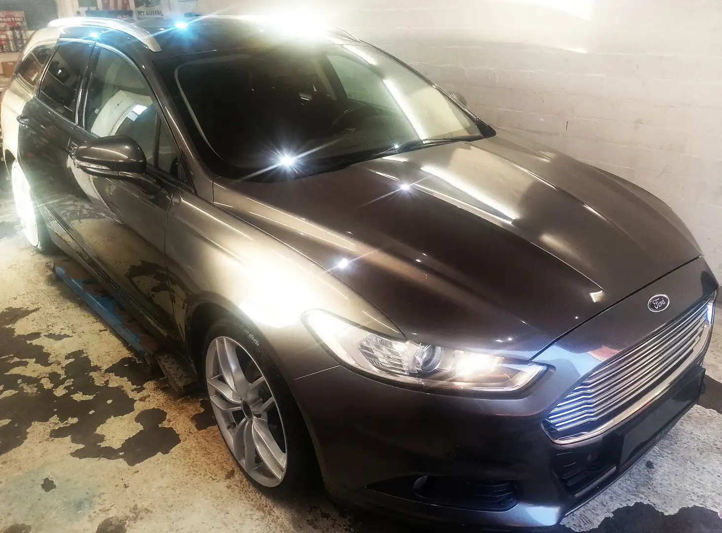 Ford Mondeo 1,5 TDCi 88kW Business ECOnetic Turnier - 2