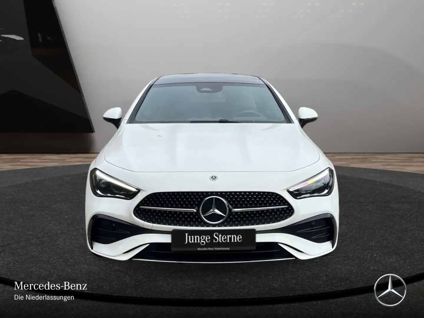 Mercedes-Benz CLE 180 AMG+PANO+LED+KAMERA+TOTW+KEYLESS+9G Weiß - 2