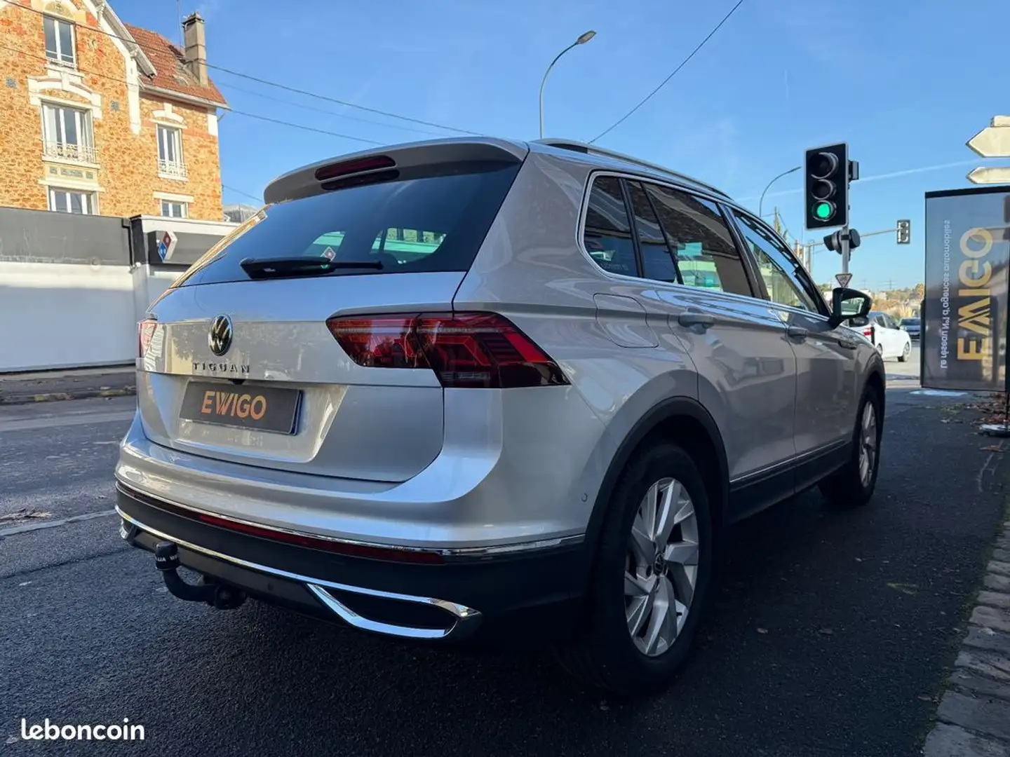 Volkswagen Tiguan 1.5 tsi 150 elegance dsg harman kardon camera 360 toit ouvrant panoramique Gris - 2