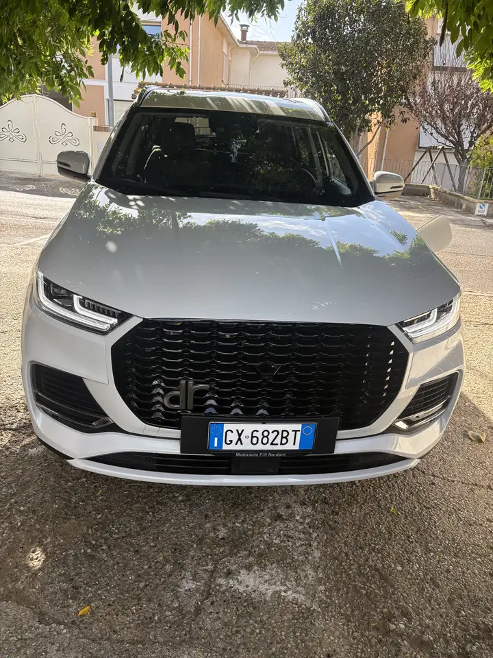 DR Automobiles DR7.0
