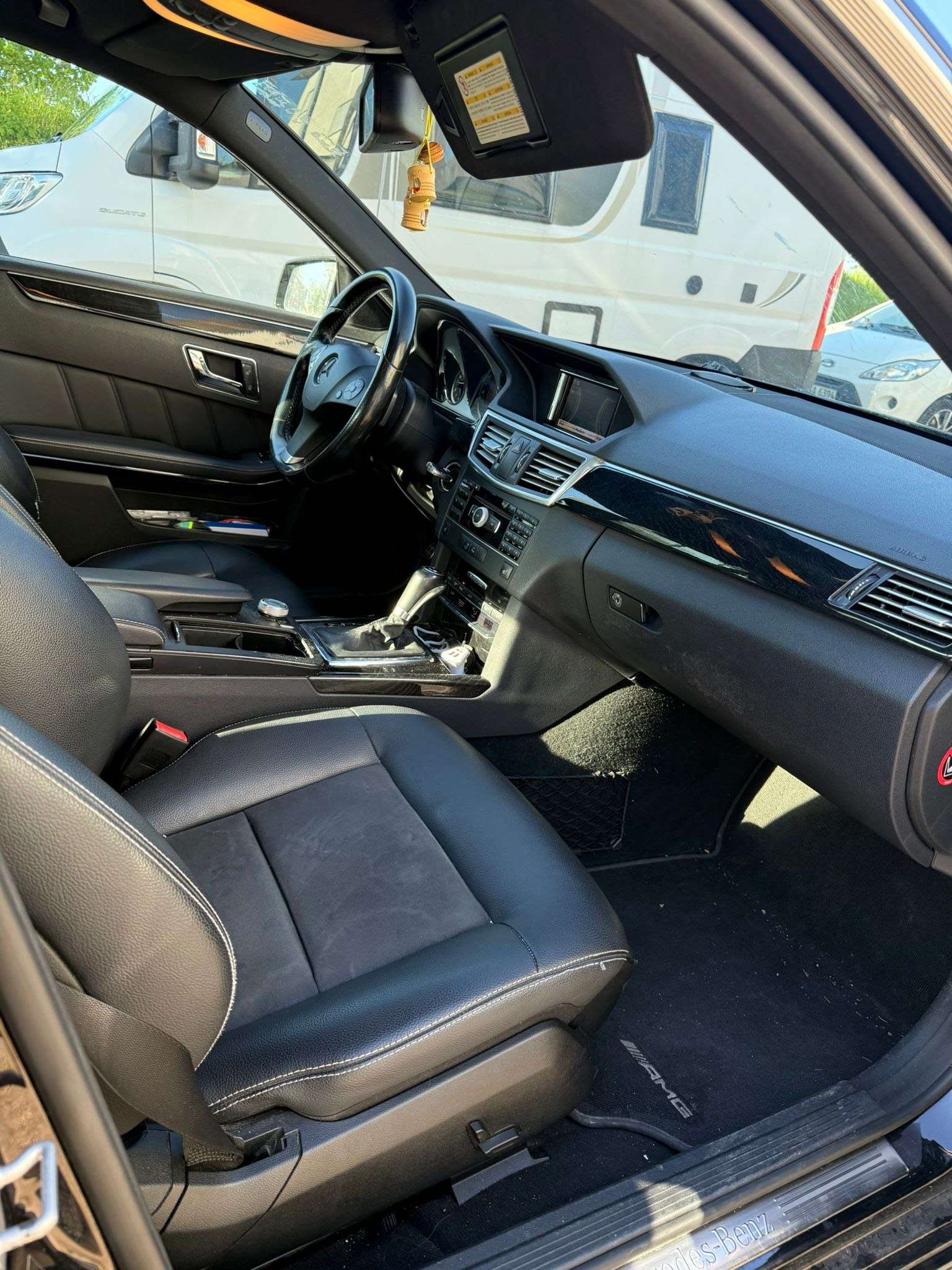 Second hand Mercedes Benz E-Class 
