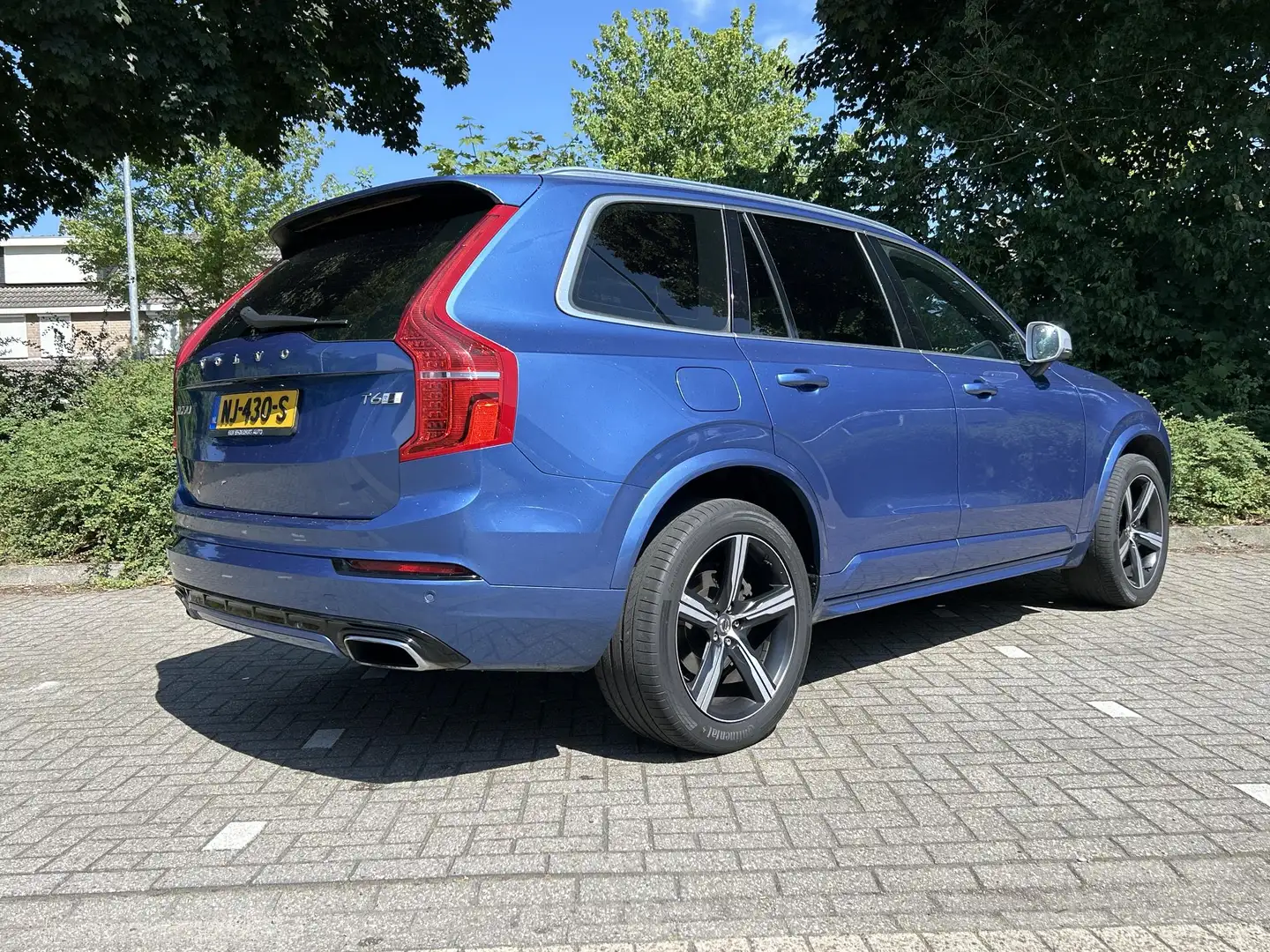 Volvo XC90 2.0 T6 AWD Inscription | Leder | Climate | Cruise Blauw - 2
