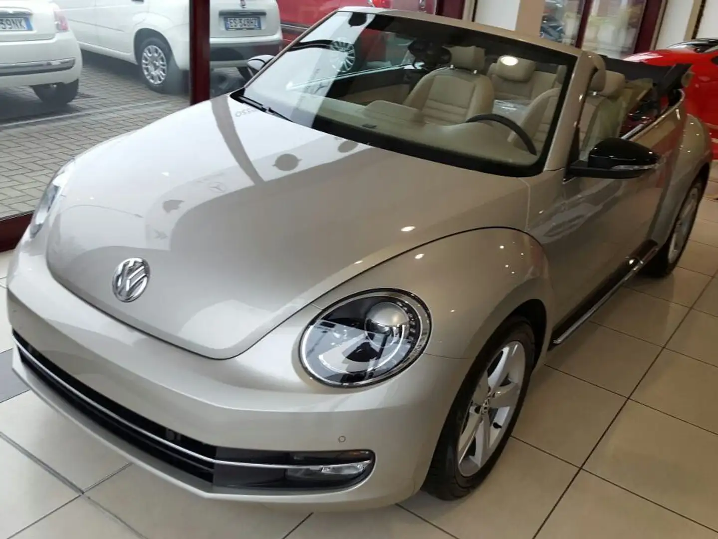 Volkswagen Maggiolino Maggiolino 2011 Cabrio Cabrio 1.4 tsi Sport 150cv Goud - 1