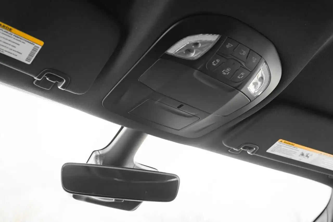 Chrysler Grand Caravan снимка Chrysler Grand Caravan