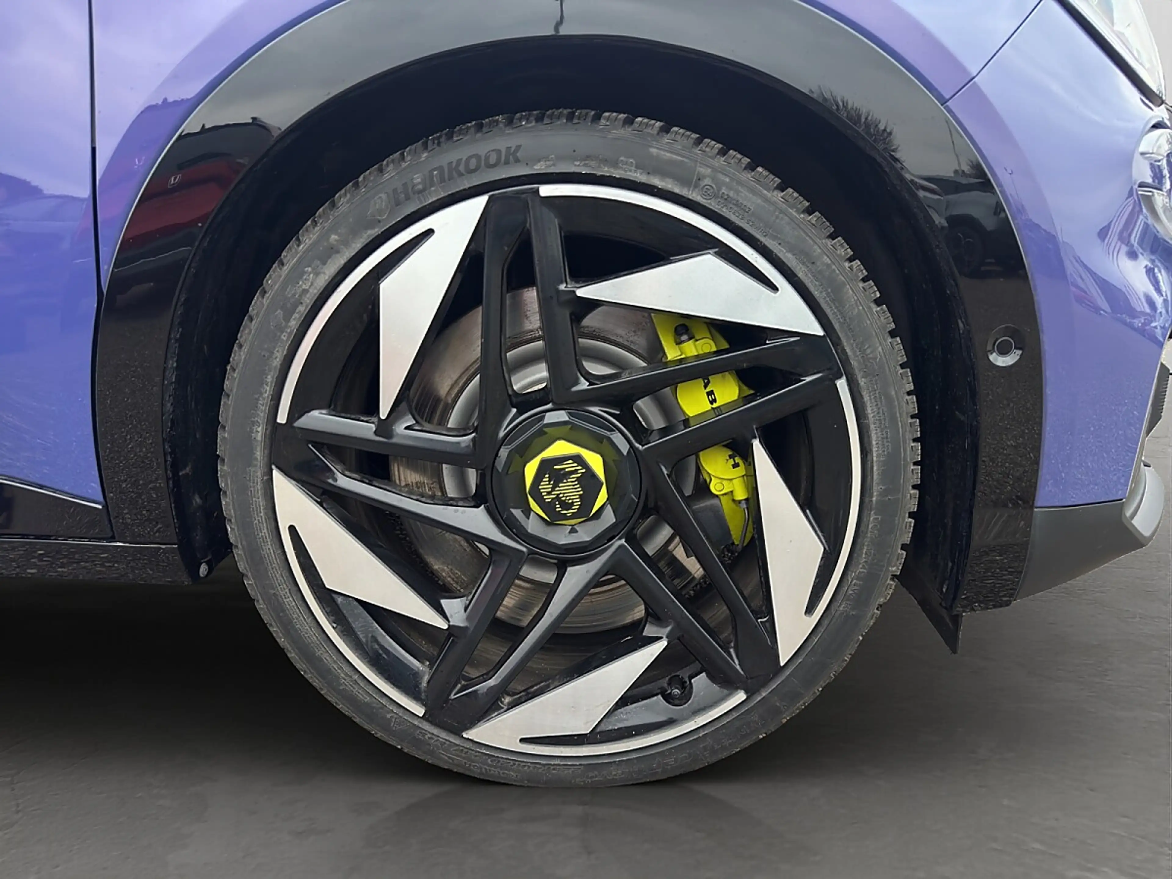 Abarth 600e 54kWh Scorpionissima — photo 8