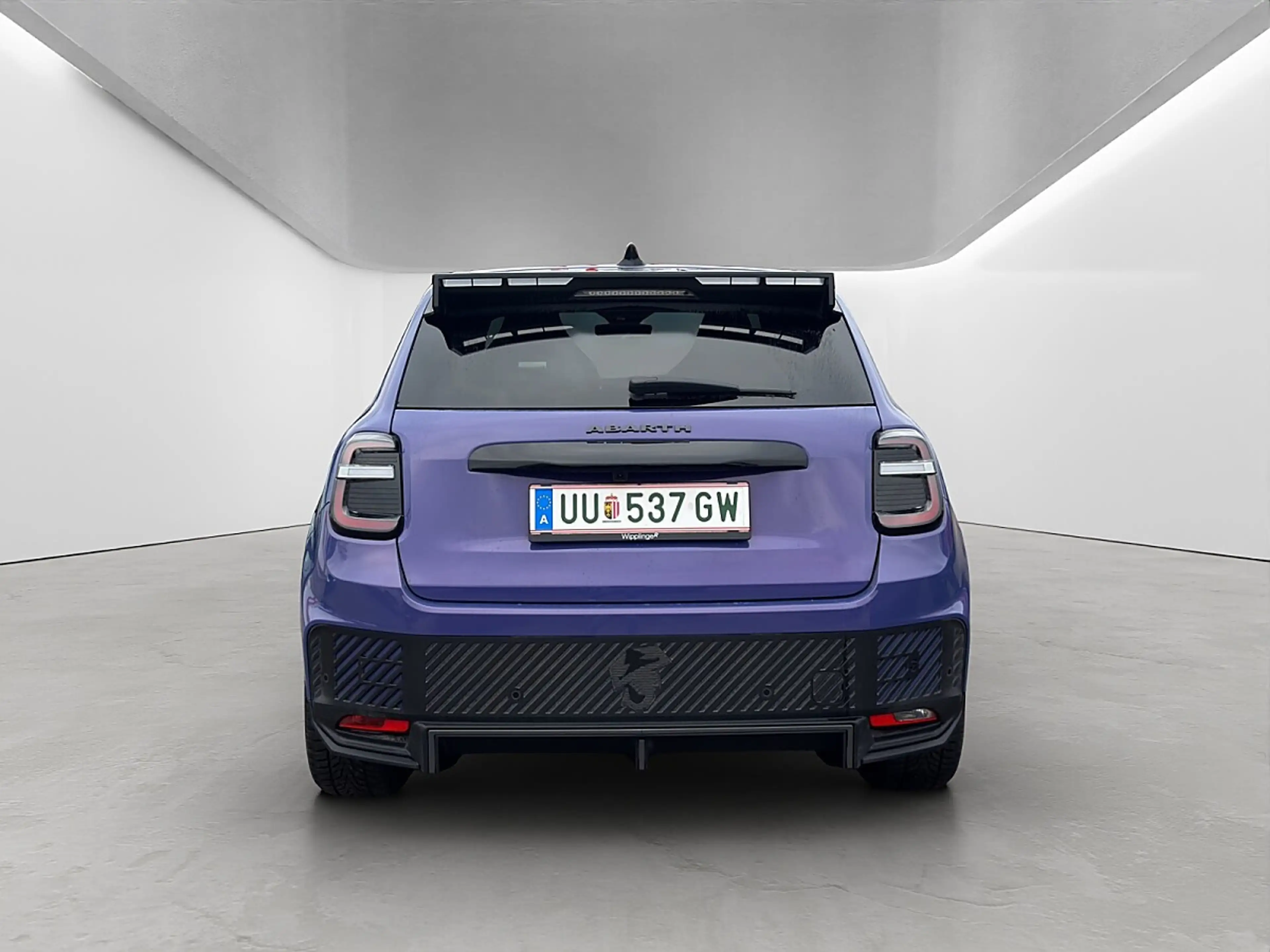 Abarth 600e 54kWh Scorpionissima — photo 5