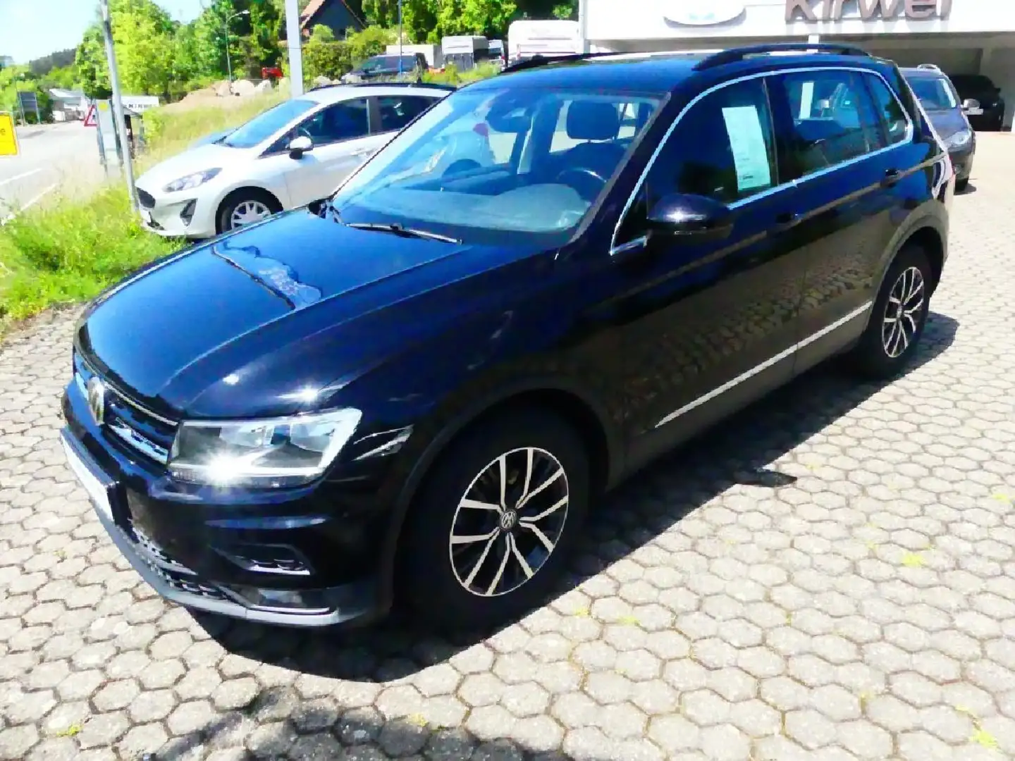 Volkswagen Tiguan Comfortline AKH schwenkbar elektr. Heckklappe Negro - 1