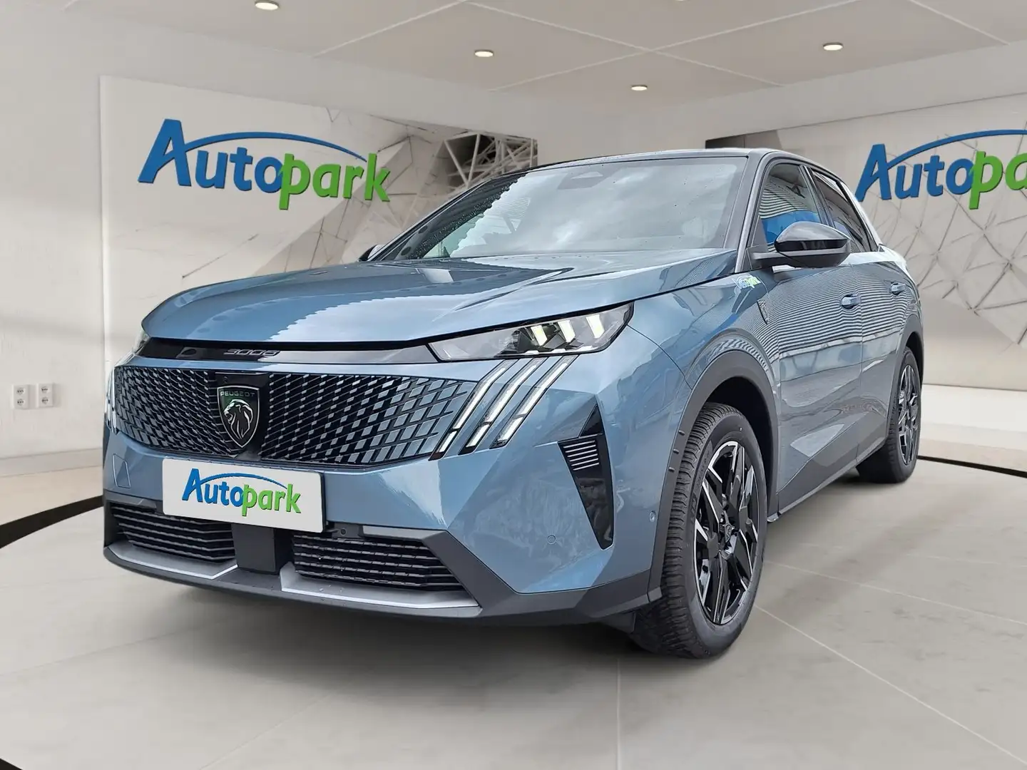 Peugeot 3008 GT EXCLUSIVE Hybrid 145 e-DCS6 Hybrid 145 GT Exclu Grün - 1