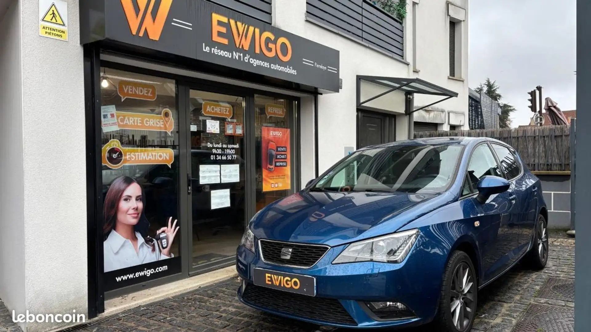 SEAT Ibiza 1.2 TSI 105 ITECH PLUS Bleu - 1